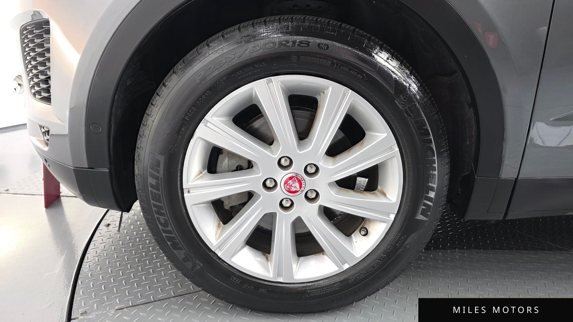 Jaguar E-PACE 2019 — миниатюра 5