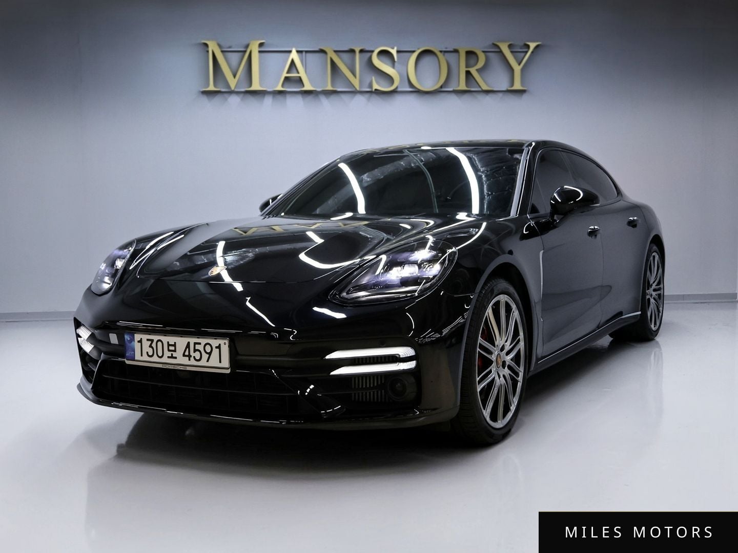 Porsche Panamera 2022 — миниатюра 2