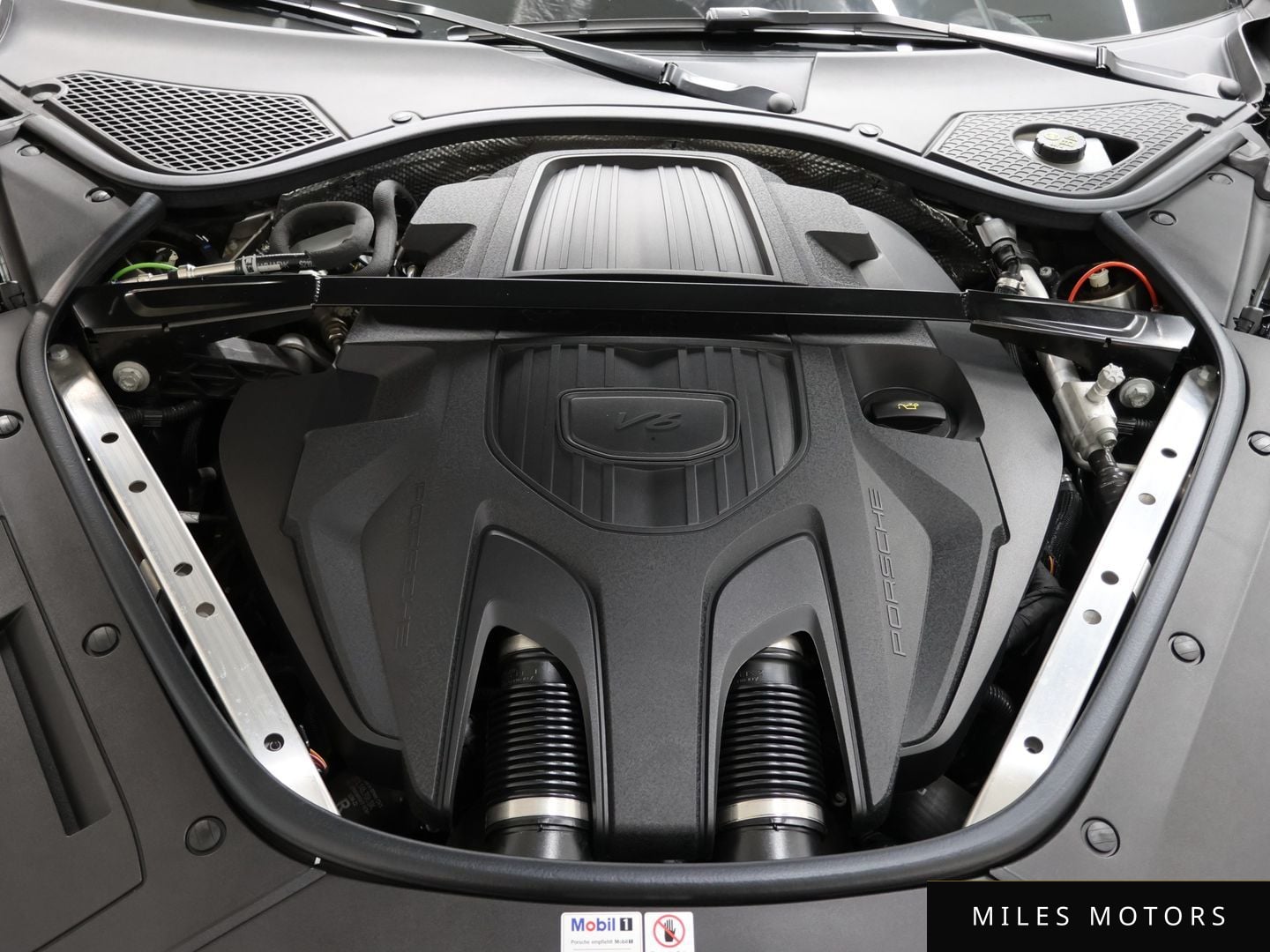 Porsche Panamera 2022 — миниатюра 6