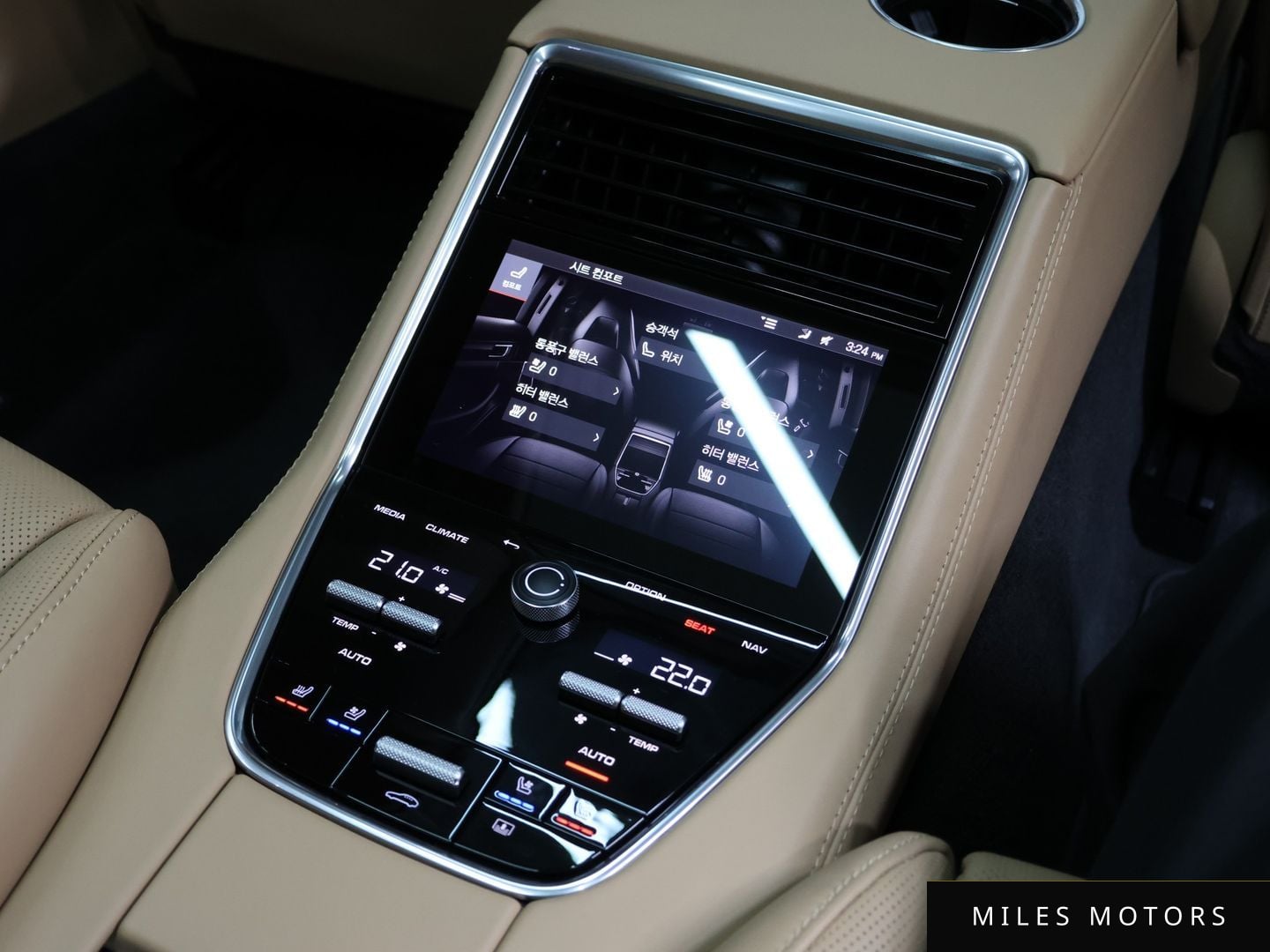 Porsche Panamera 2022 — миниатюра 7