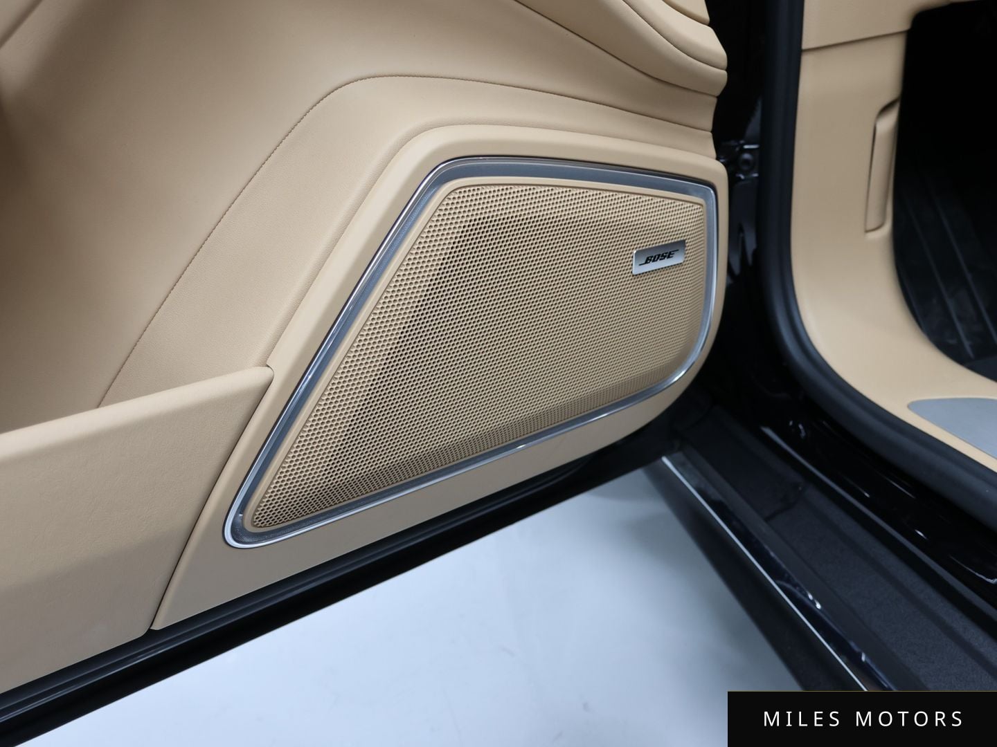 Porsche Panamera 2022 — миниатюра 8
