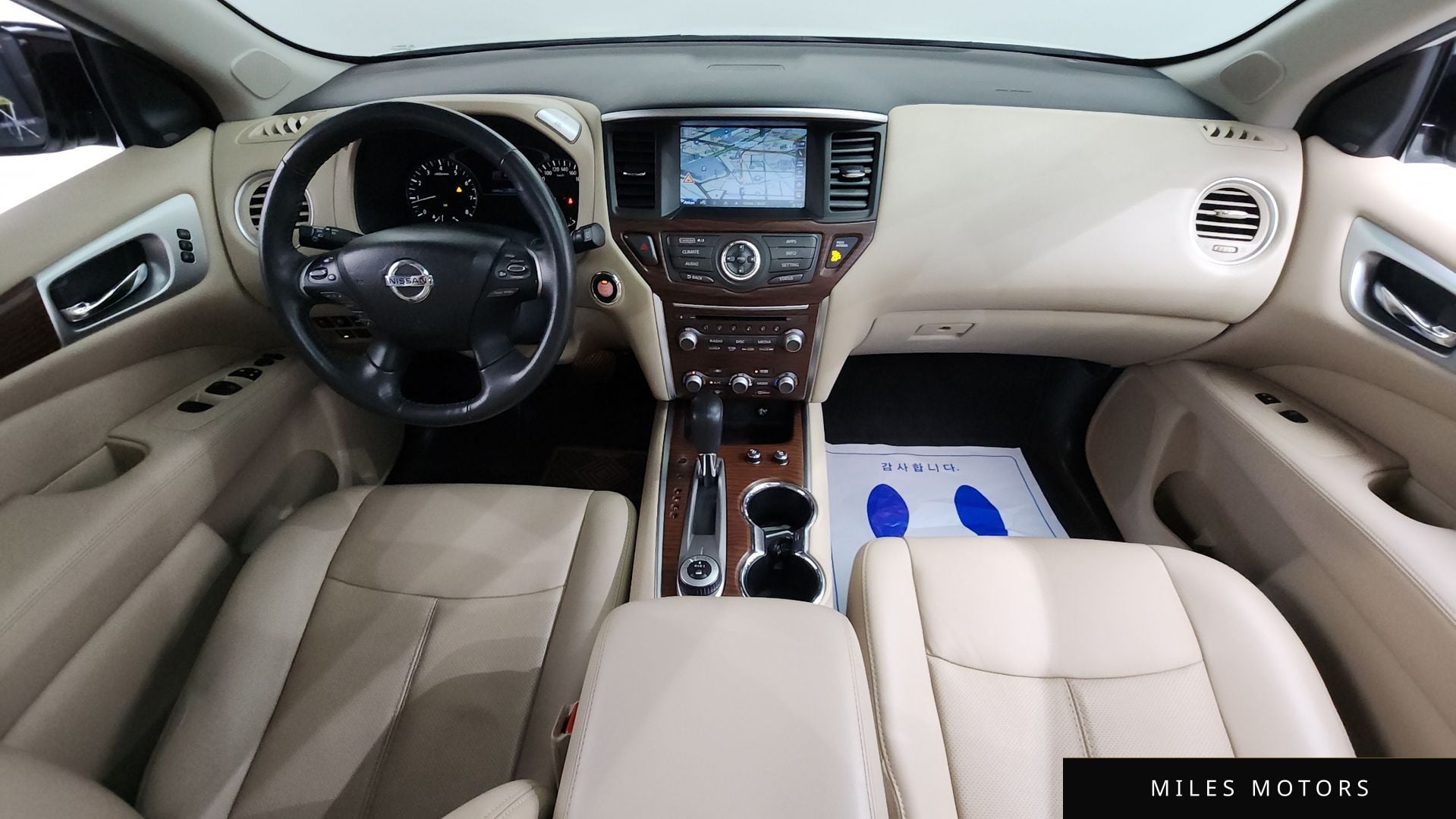 Nissan Pathfinder 2017 — миниатюра 10