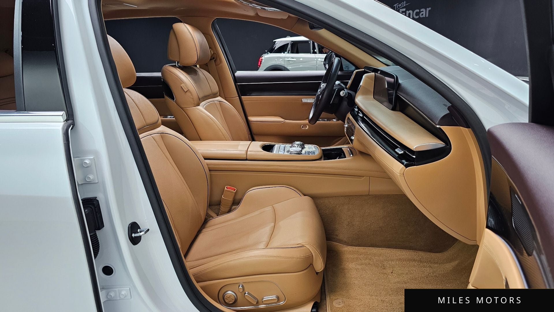 Genesis G90 (RS4) 2022 — миниатюра 12