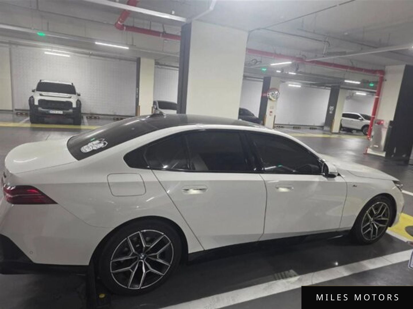 BMW 5 Series (G60) 2025 — миниатюра 2