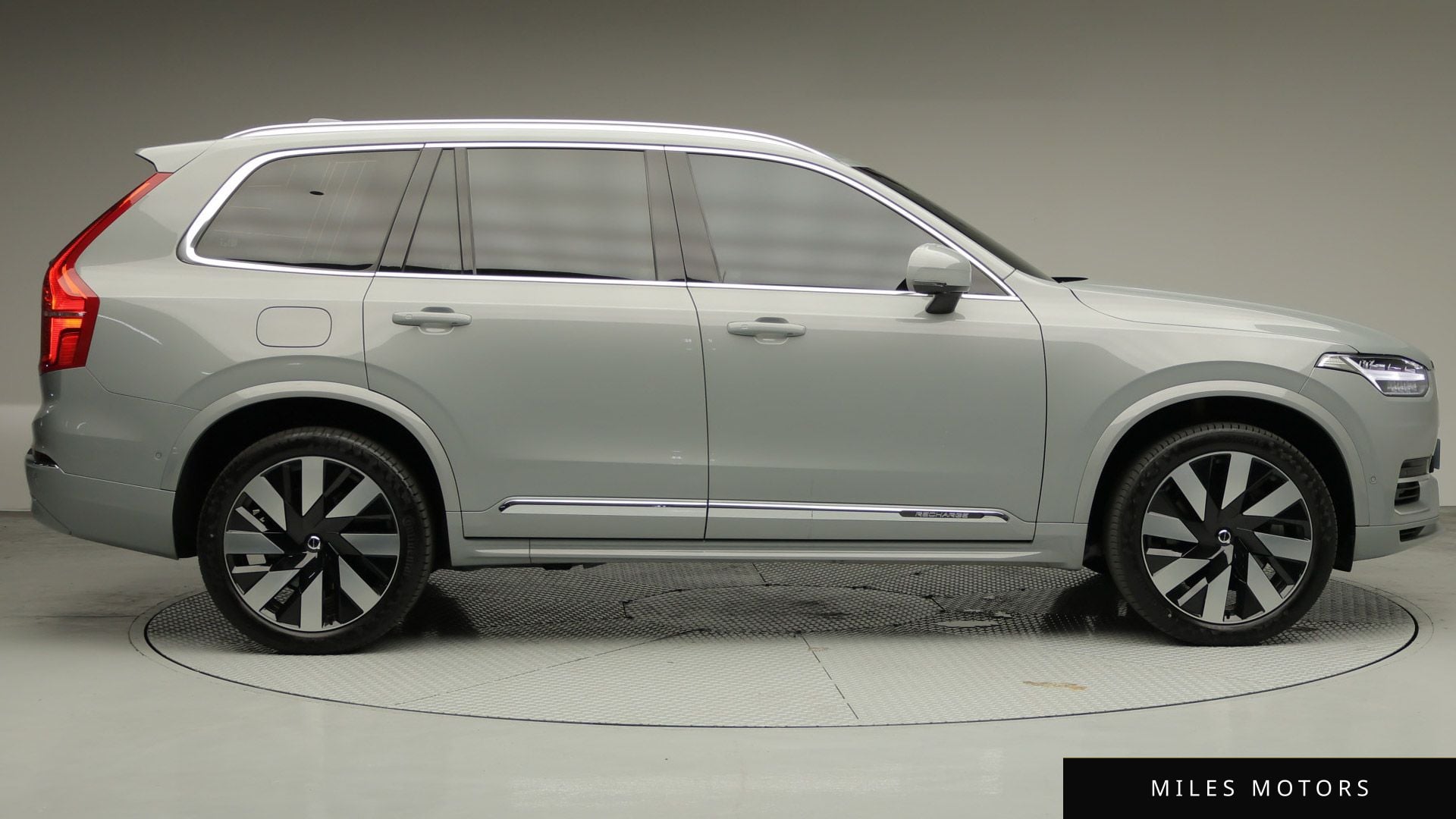 Volvo XC90 2024 — миниатюра 3