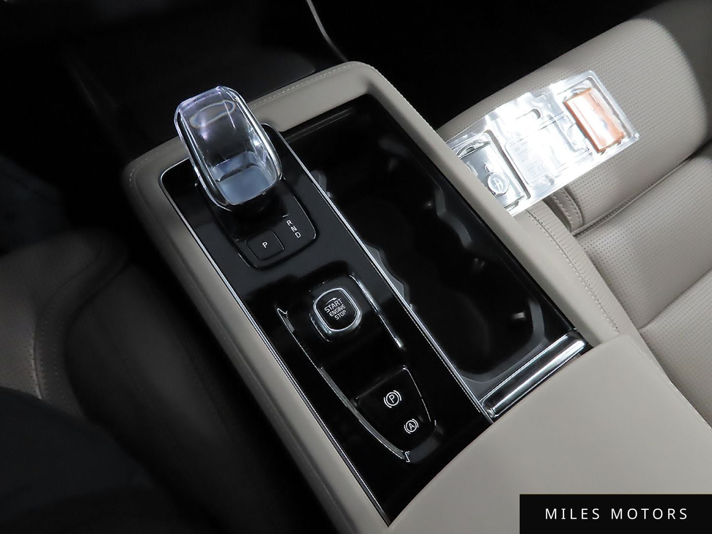 Volvo XC90 2026 — миниатюра 9
