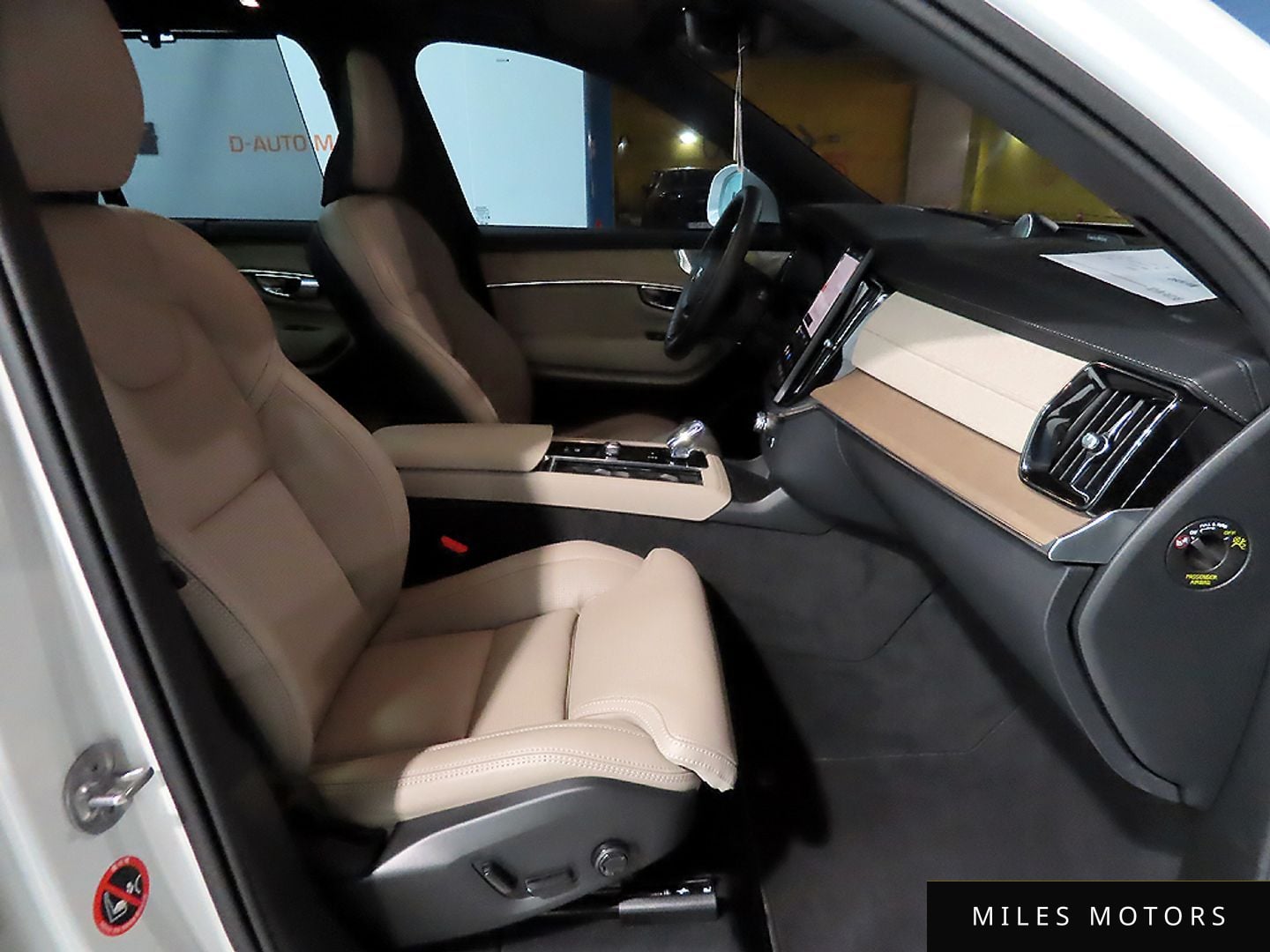 Volvo XC90 2026 — миниатюра 12