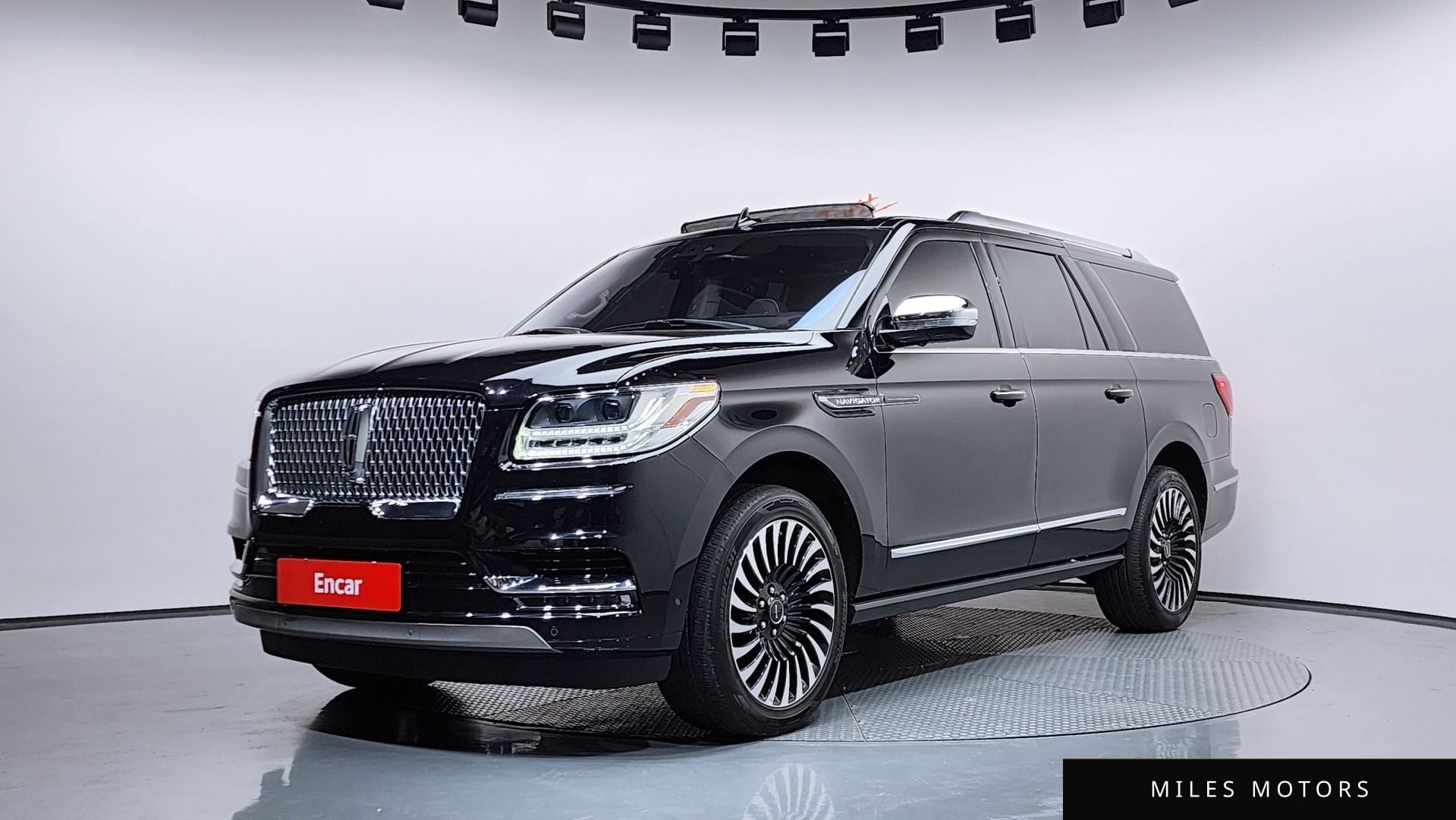 Lincoln Navigator 2020 — фото 1 из 12