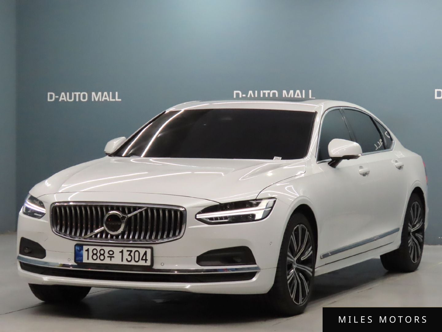 Volvo S90 2024 — фото 1 из 12