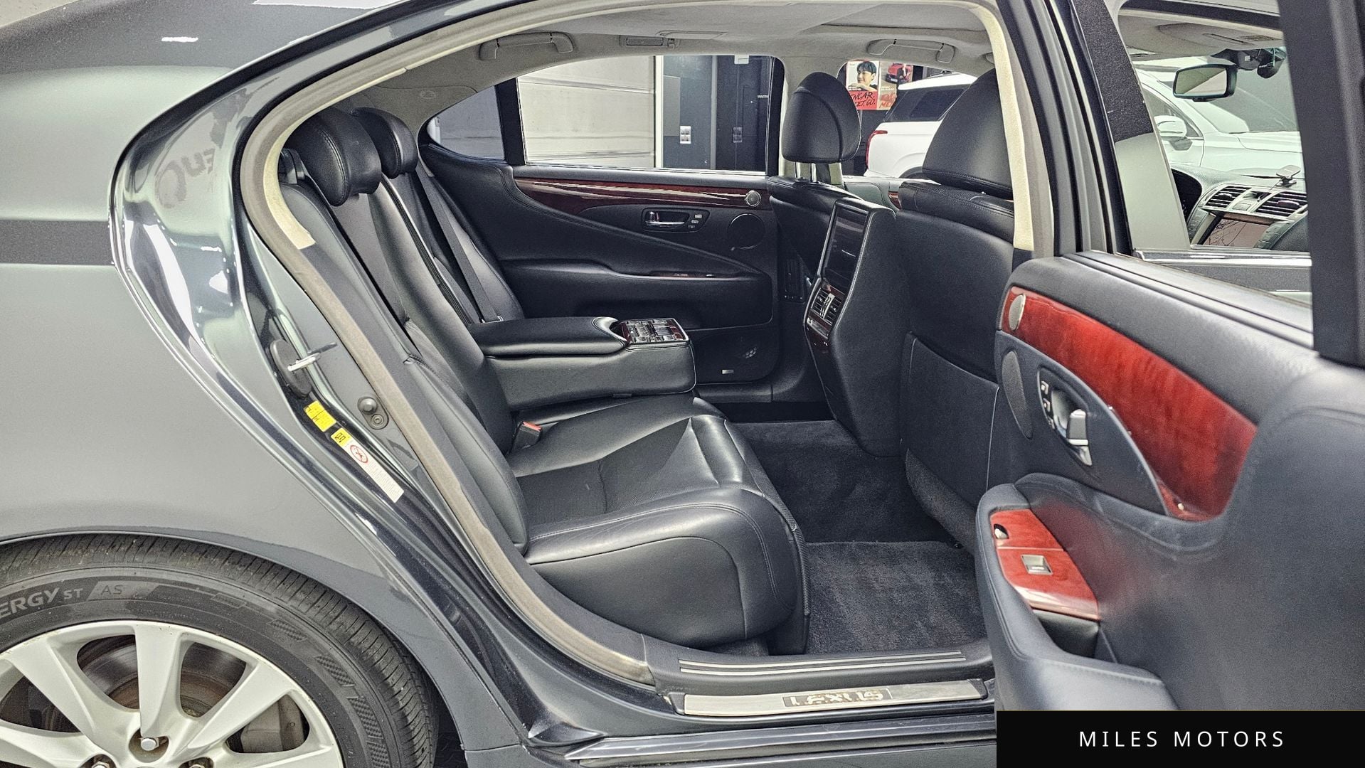 Лексус LS460L 2011 — миниатюра 11