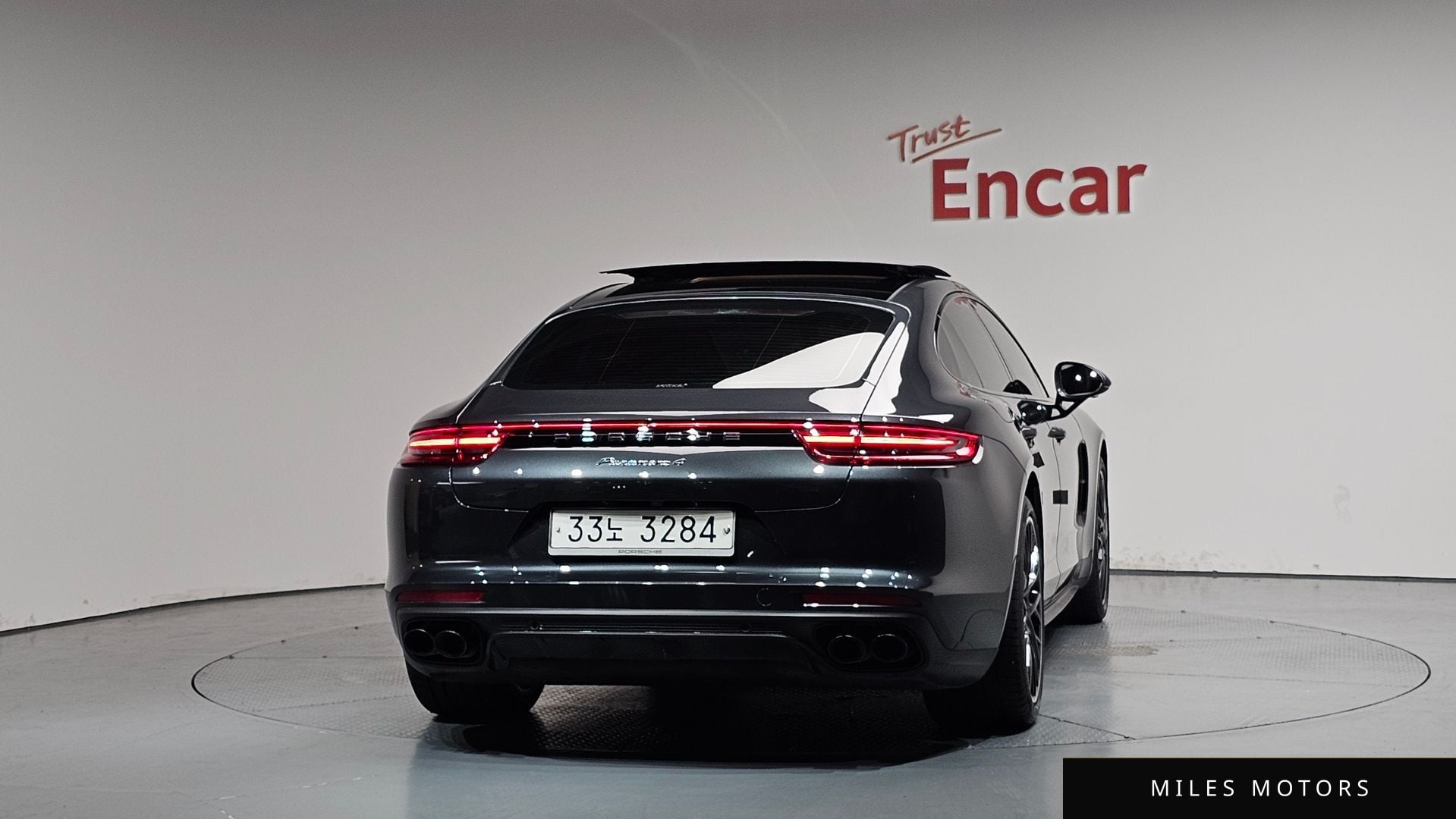 Porsche Panamera 2018 — миниатюра 3