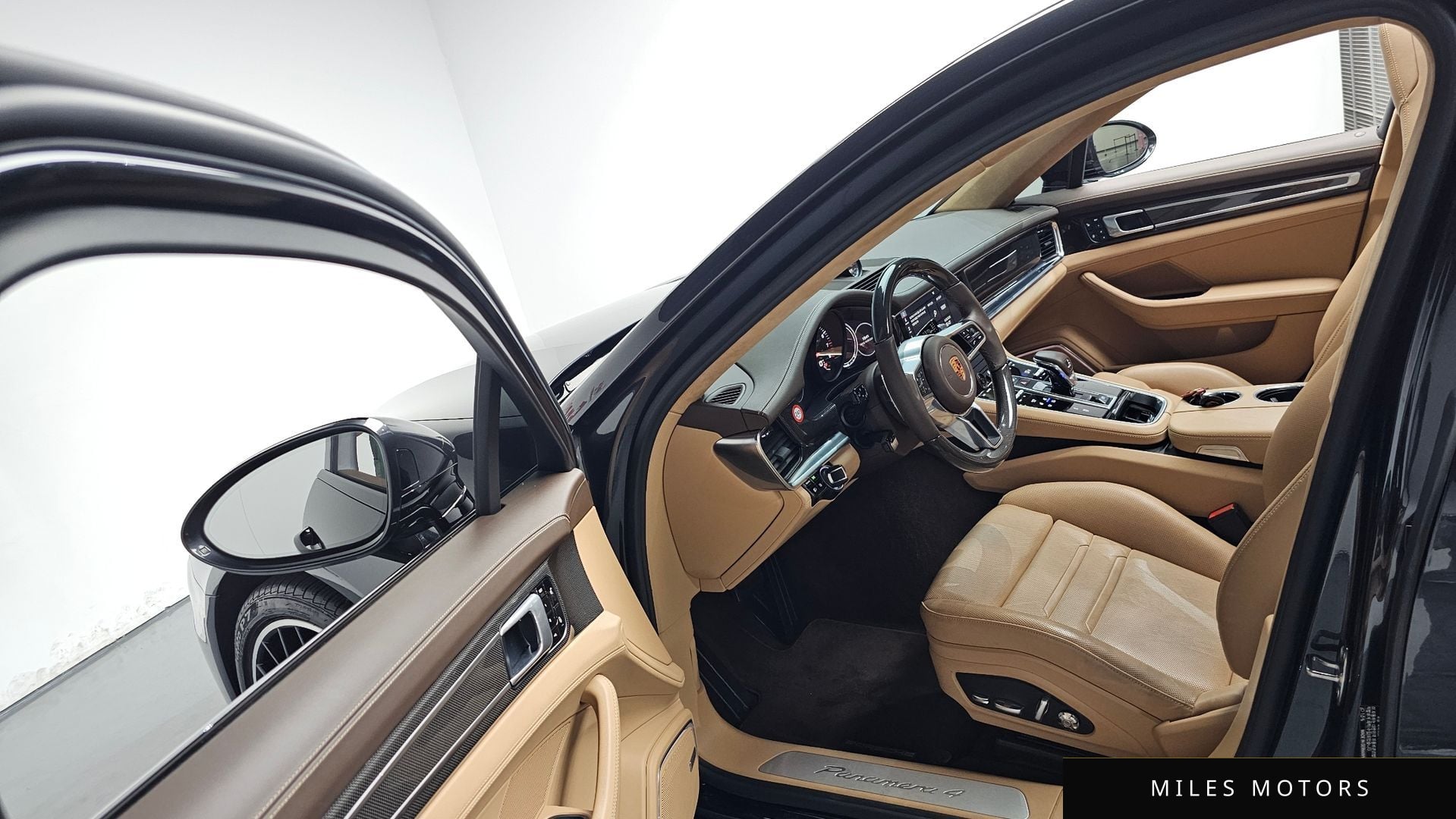 Porsche Panamera 2018 — миниатюра 12