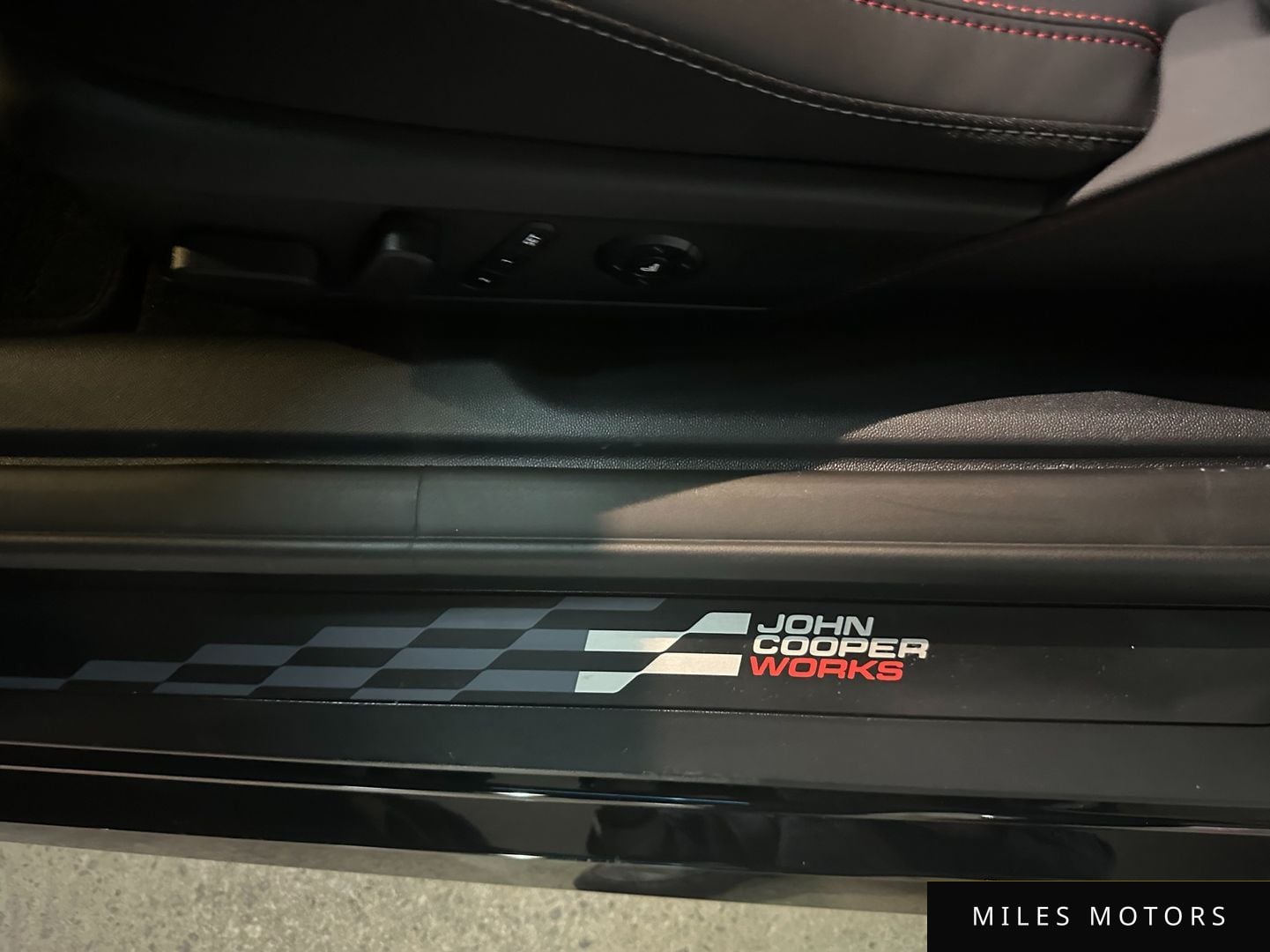 MINI Cooper 2025 — миниатюра 12