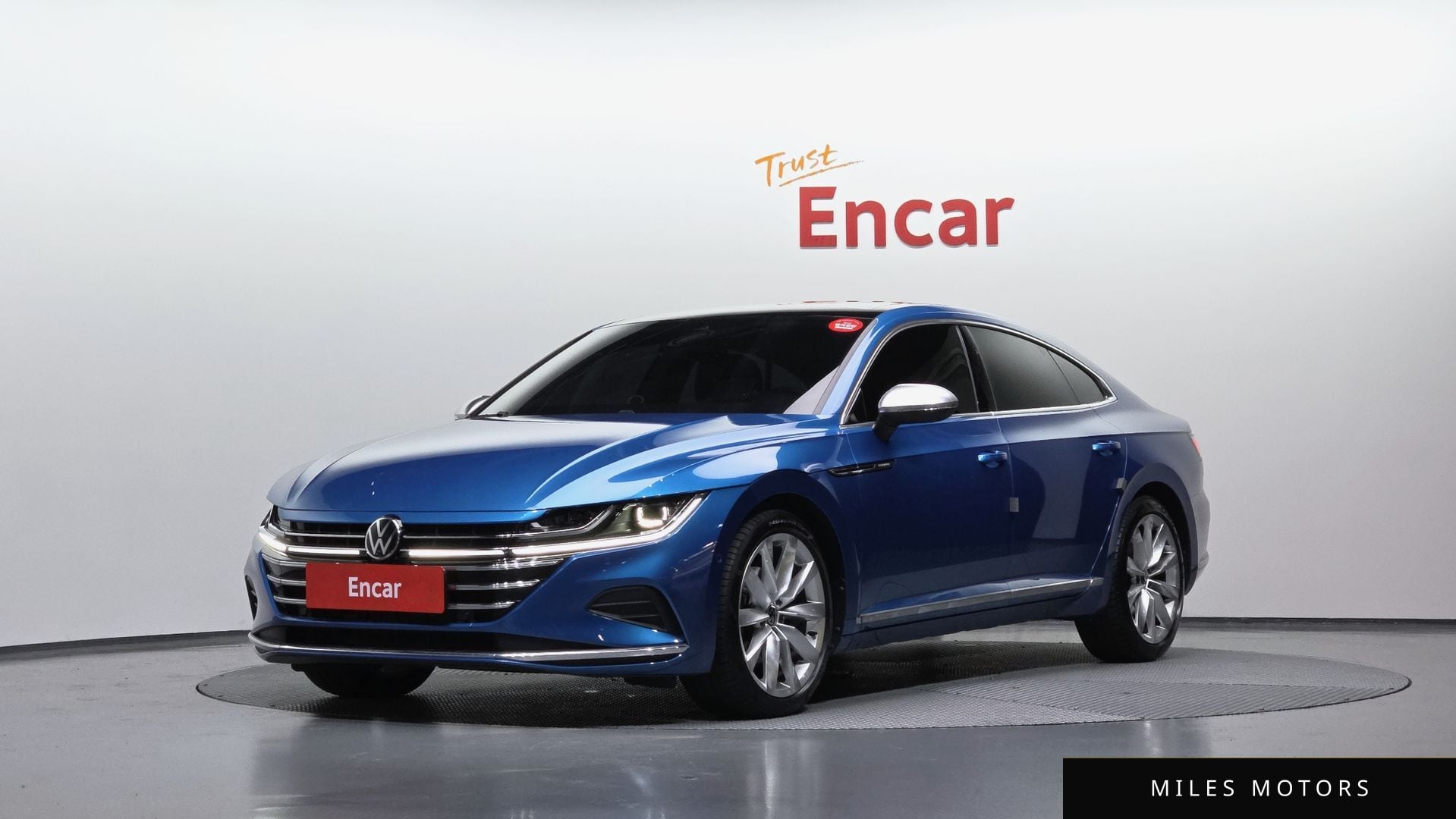 Volkswagen Arteon 2023 — фото 1 из 12