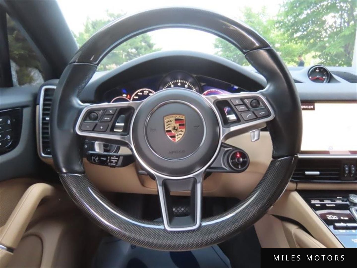 Porsche Cayenne 2022 — миниатюра 7