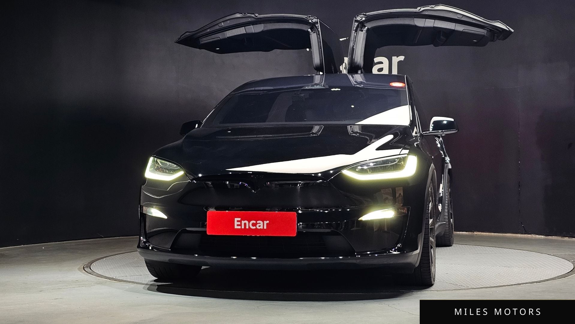 Tesla Model X 2023 — миниатюра 3