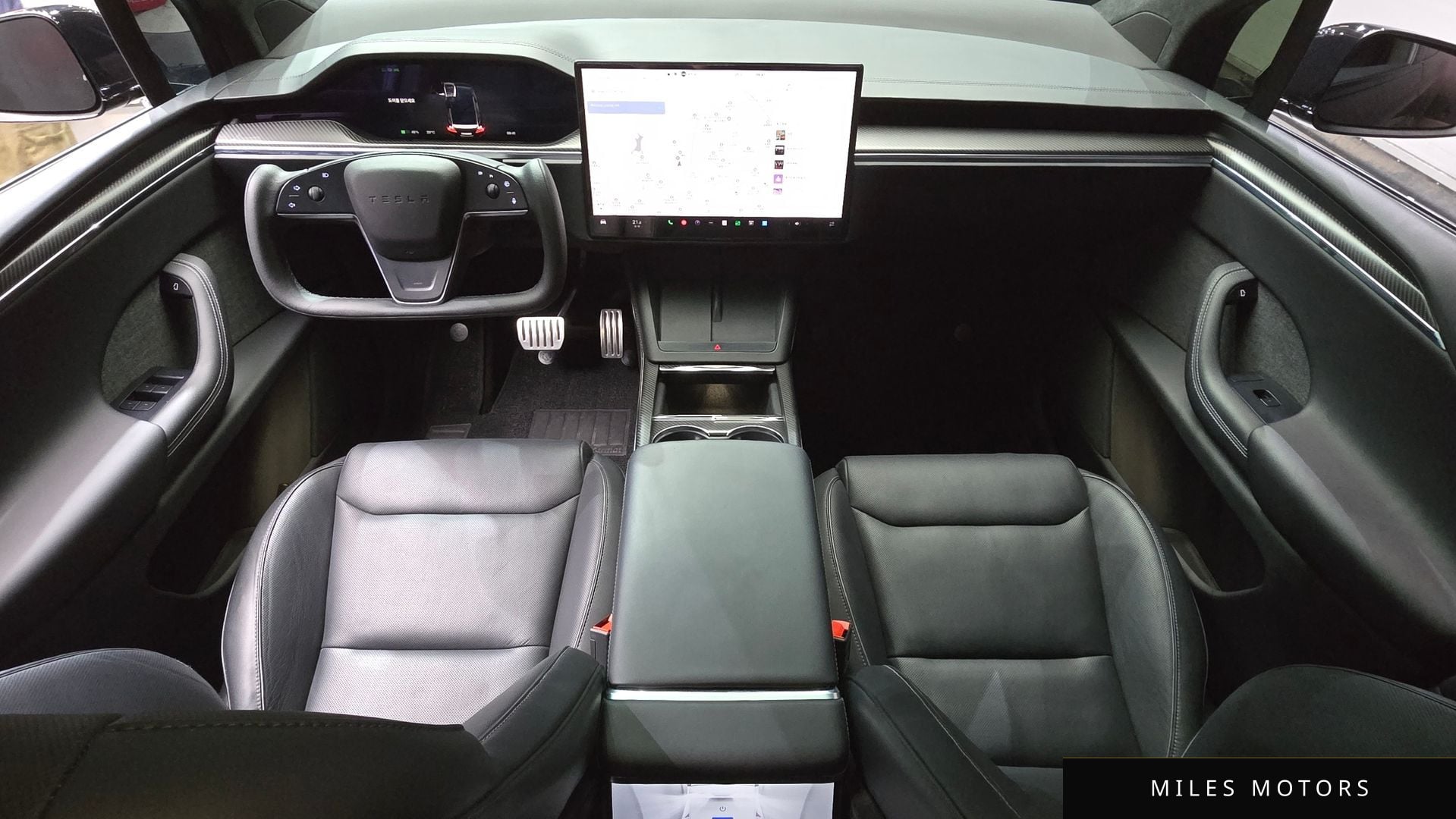 Tesla Model X 2023 — миниатюра 10