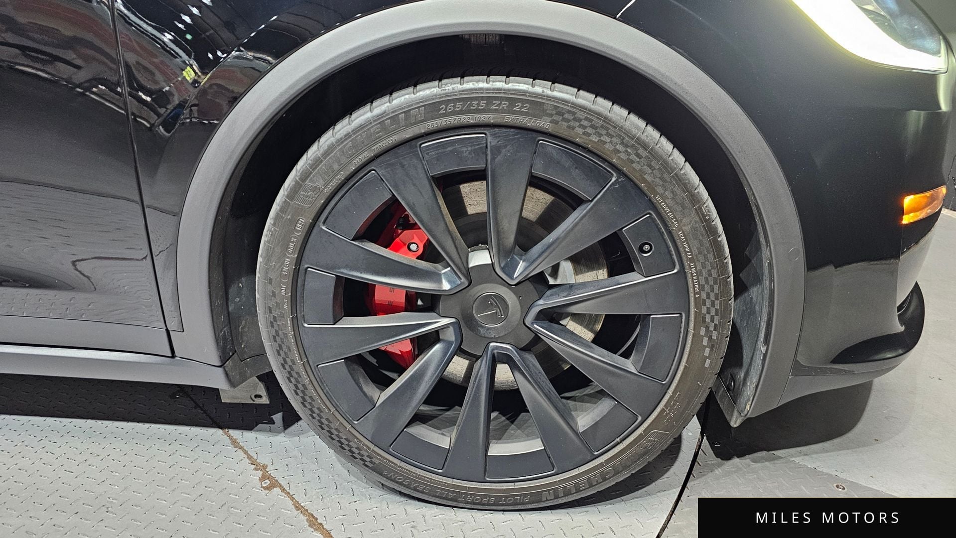 Tesla Model X 2023 — миниатюра 7