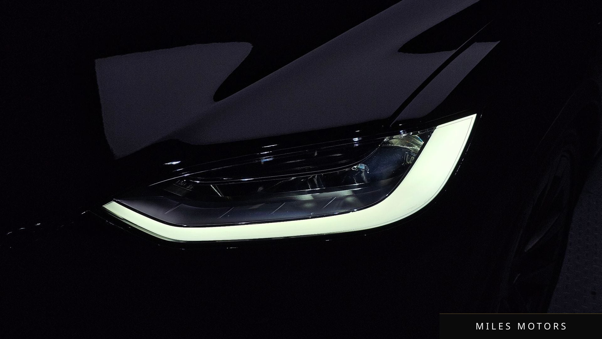 Tesla Model X 2023 — миниатюра 8