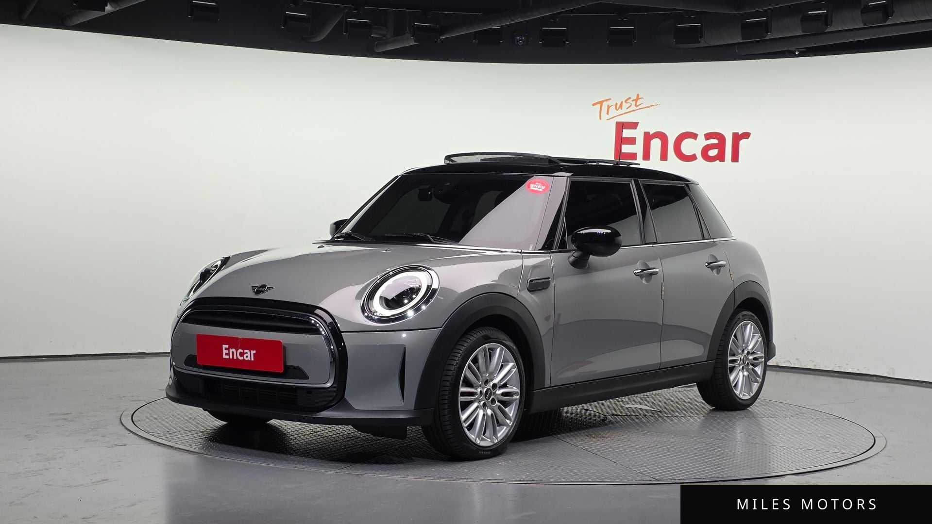 MINI Cooper 2022 — фото 1 из 12