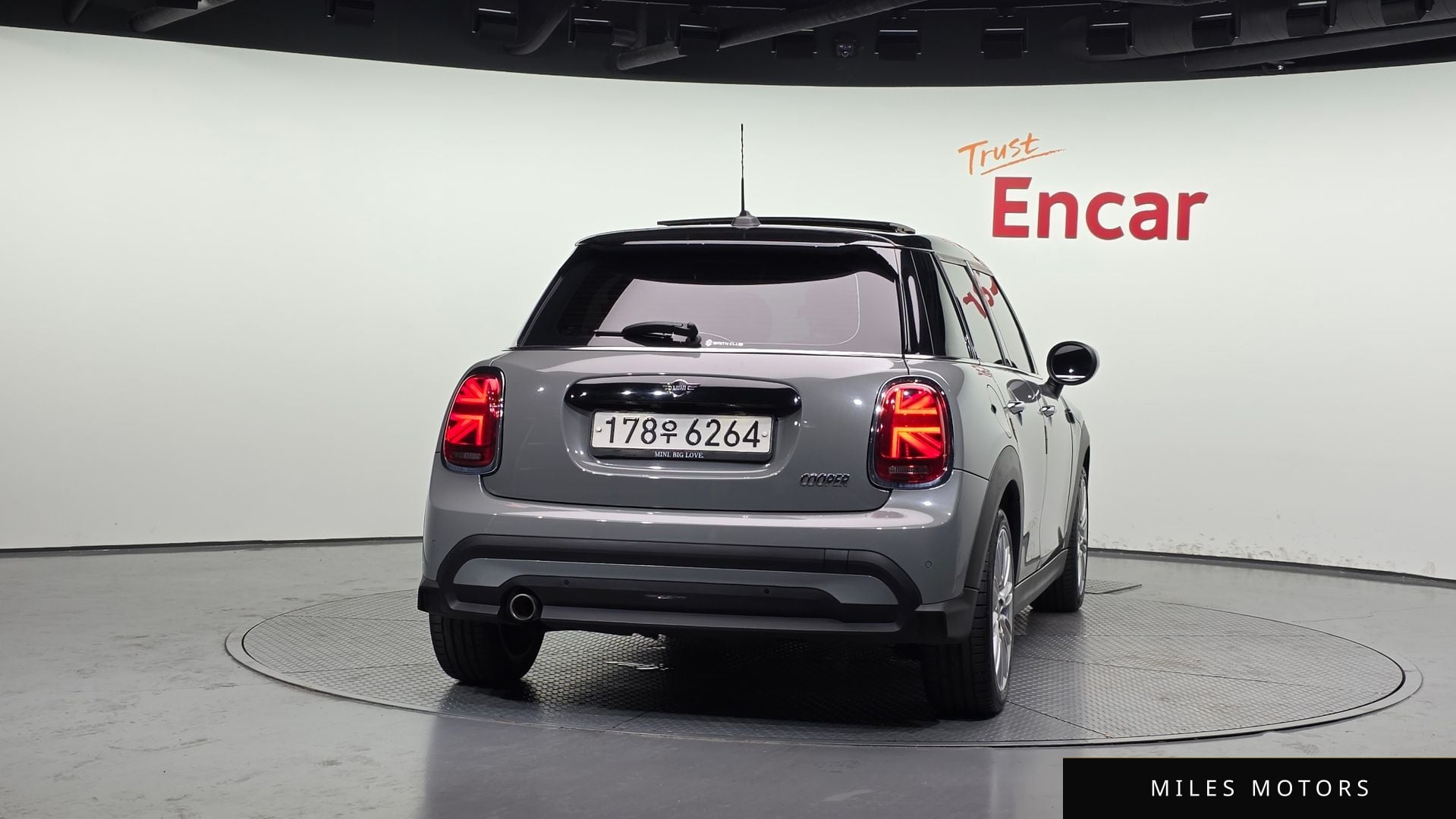 MINI Cooper 2022 — миниатюра 4