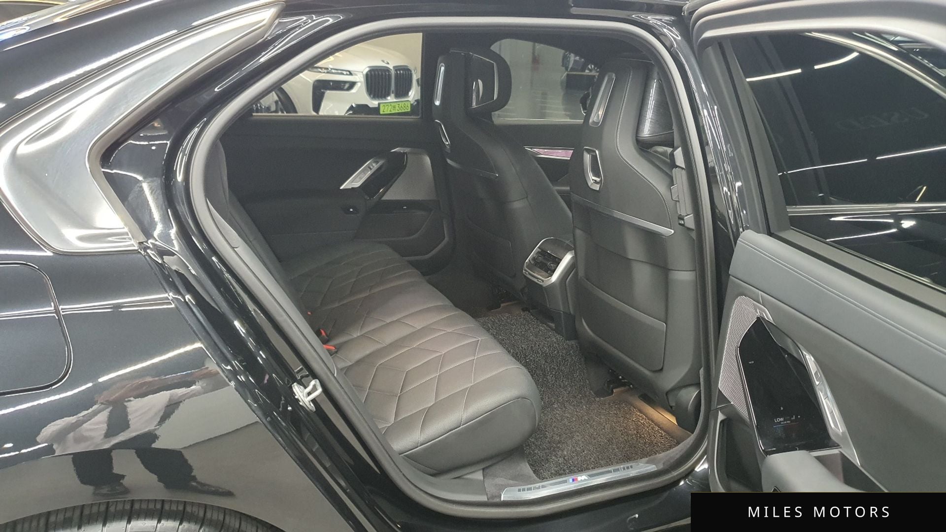 BMW 7 Series (G70) 2024 — миниатюра 12