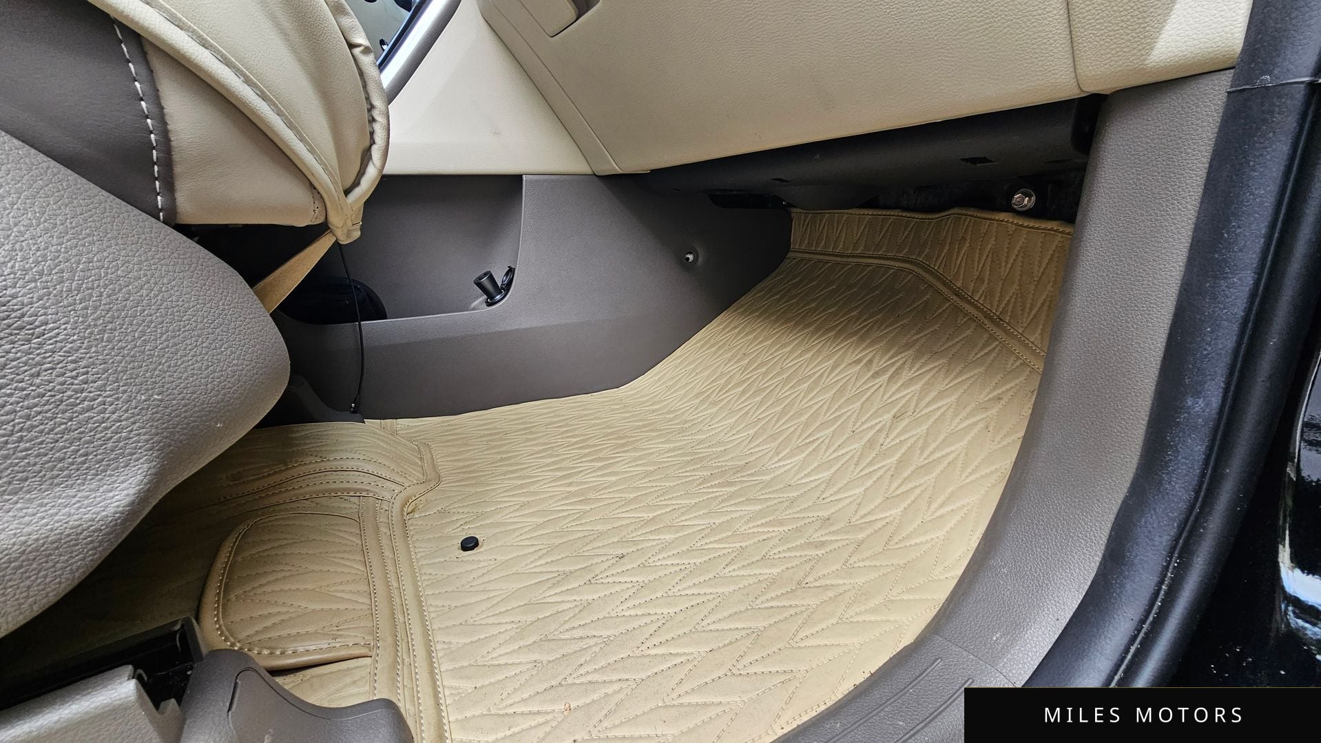 Kia Carnival 2023 — миниатюра 11