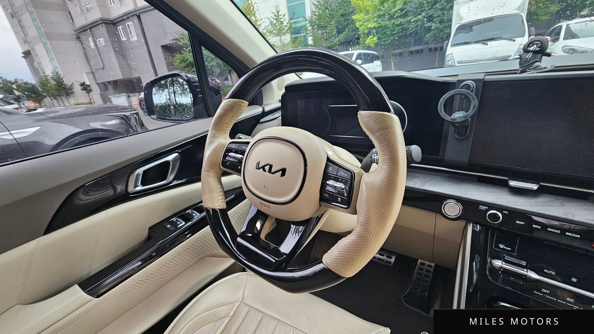 Kia Carnival 2023 — миниатюра 12