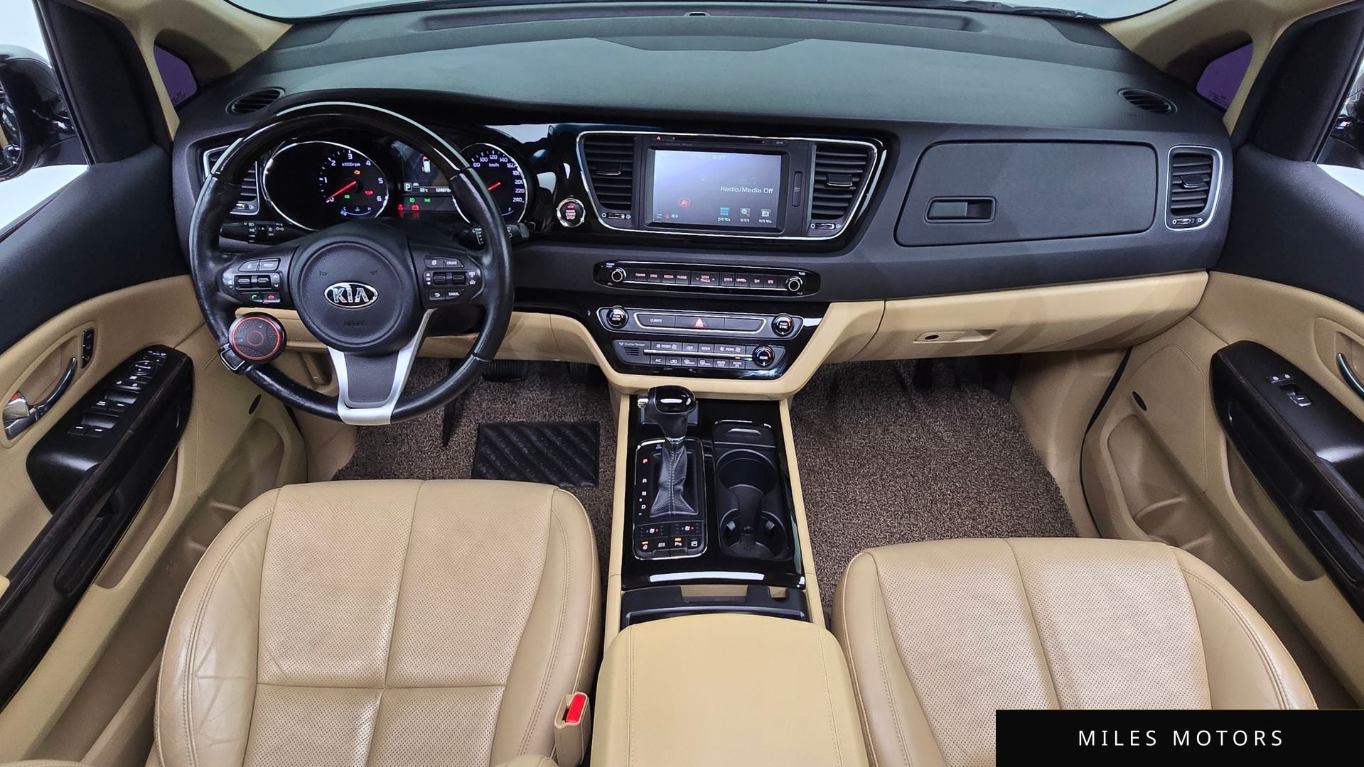 Kia Canival 2016 — миниатюра 7