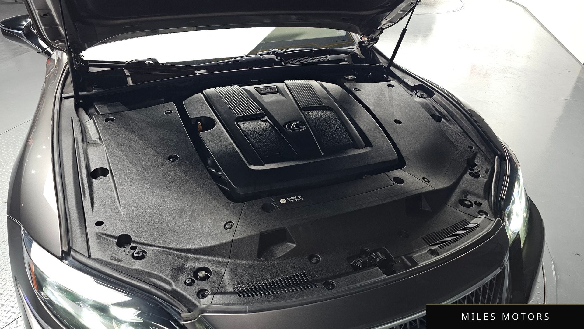 Лексус LS500 2018 — миниатюра 6
