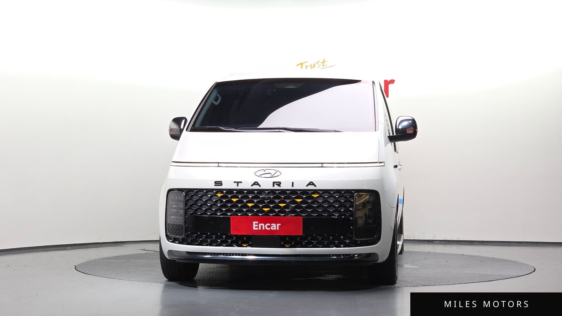 Hyundai Staria 2022 — миниатюра 3