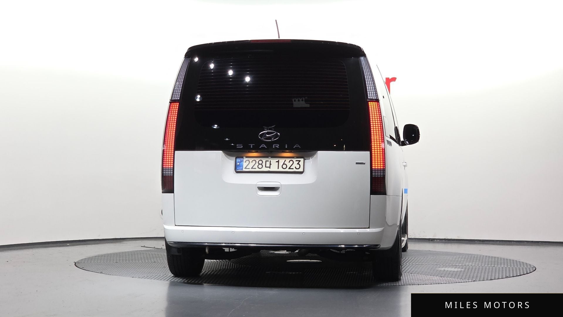 Hyundai Staria 2022 — миниатюра 4