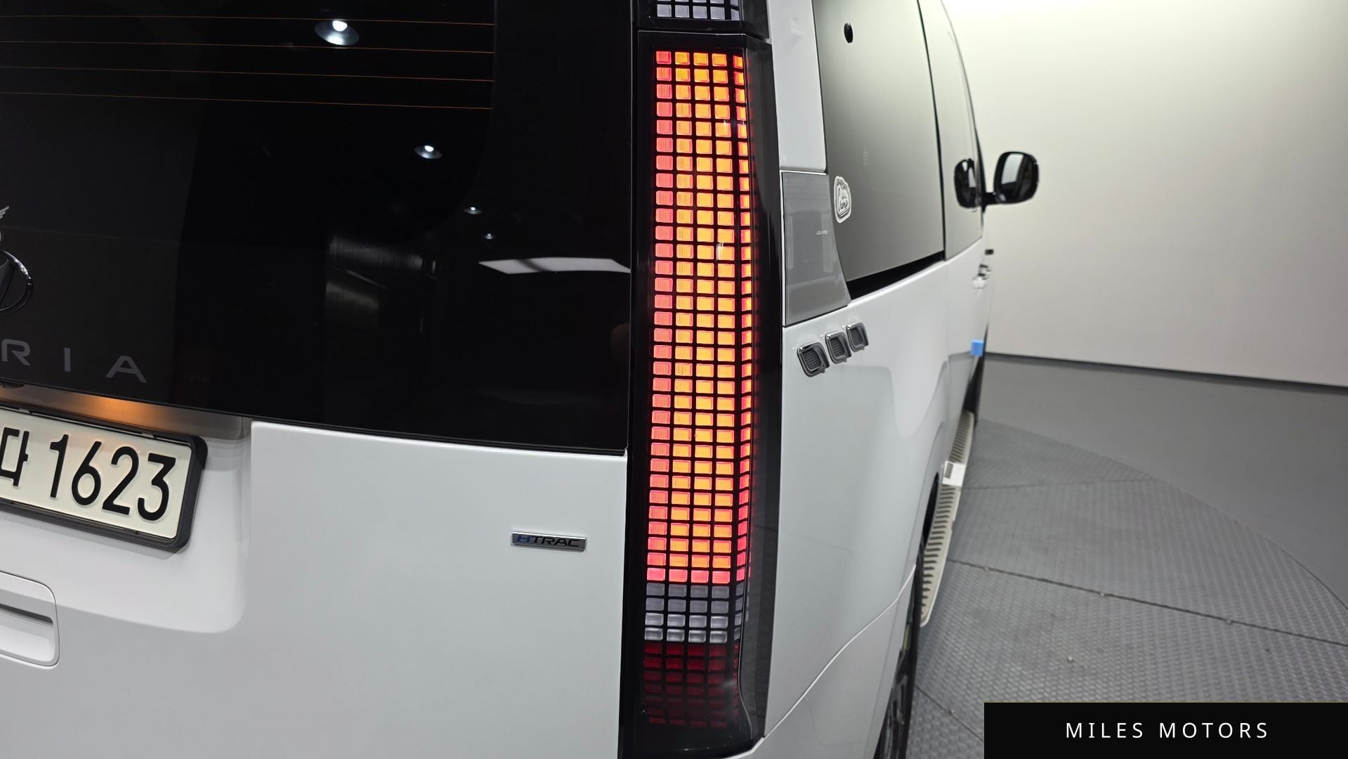 Hyundai Staria 2022 — миниатюра 9