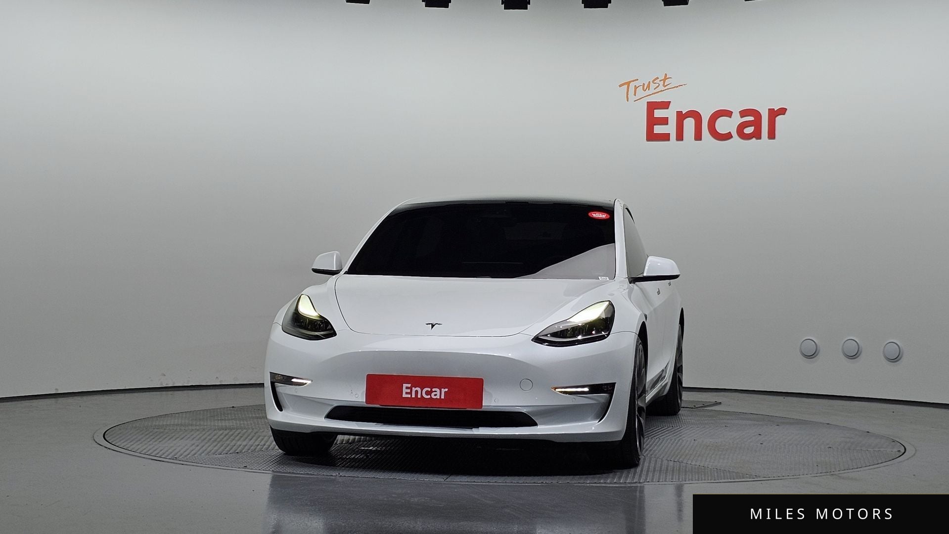Tesla Model 3 2021 — миниатюра 3