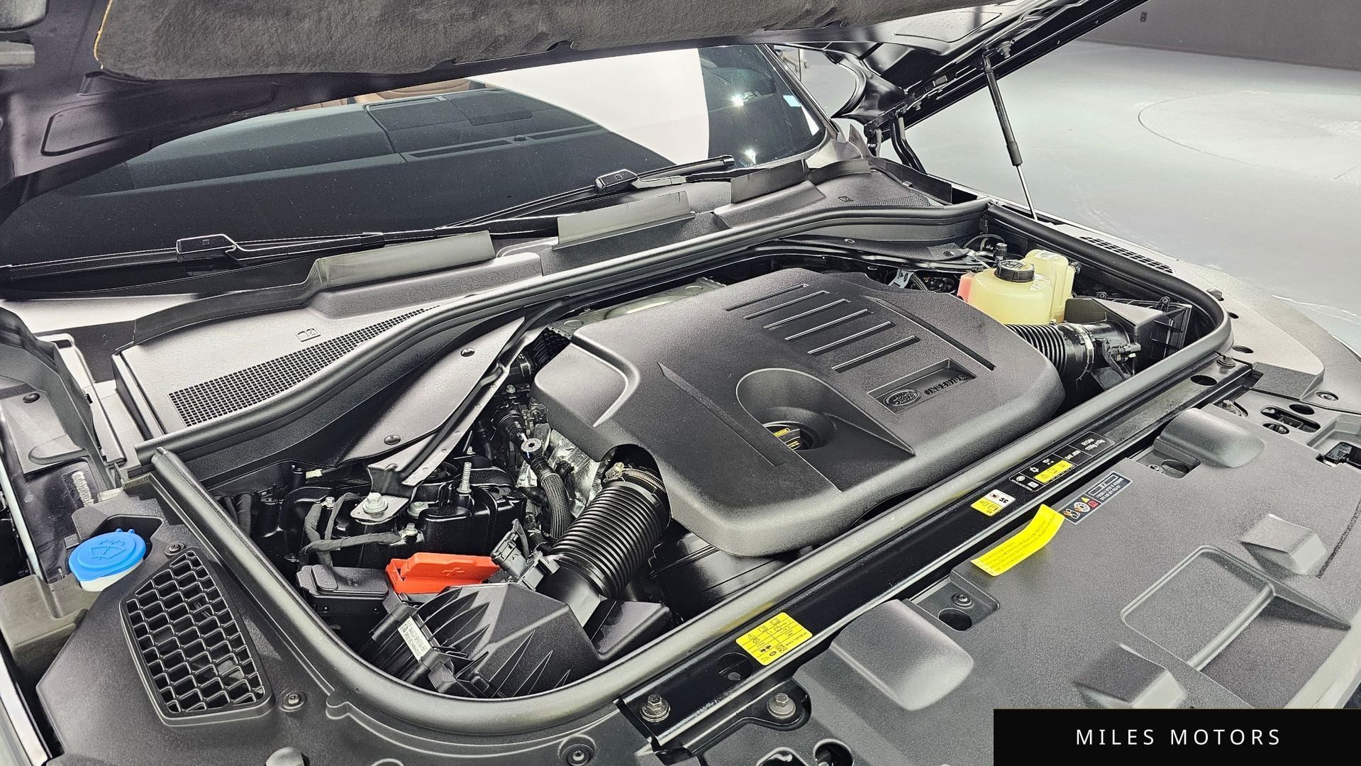 Land Rover Range Rover Sport 2025 — миниатюра 6