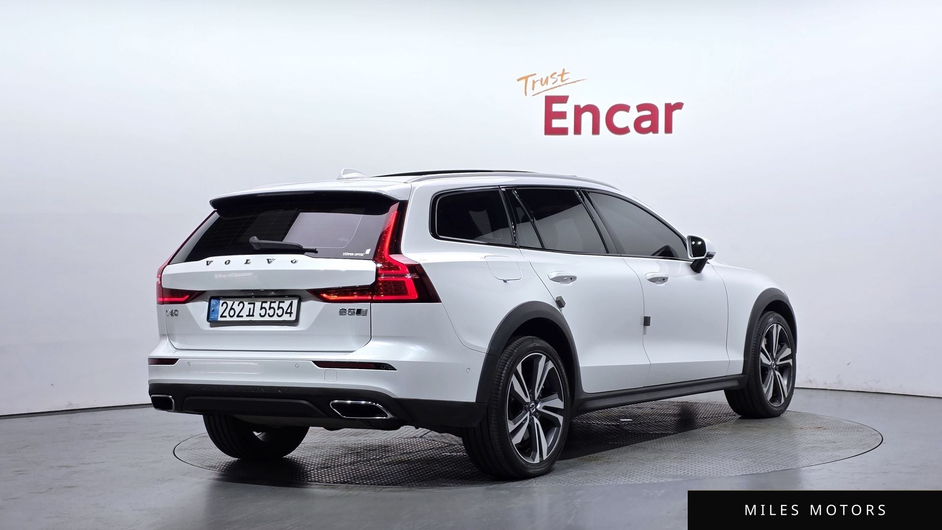 Volvo V60 2021 — миниатюра 2