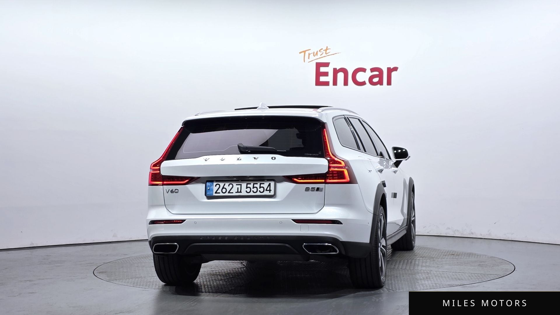 Volvo V60 2021 — миниатюра 4