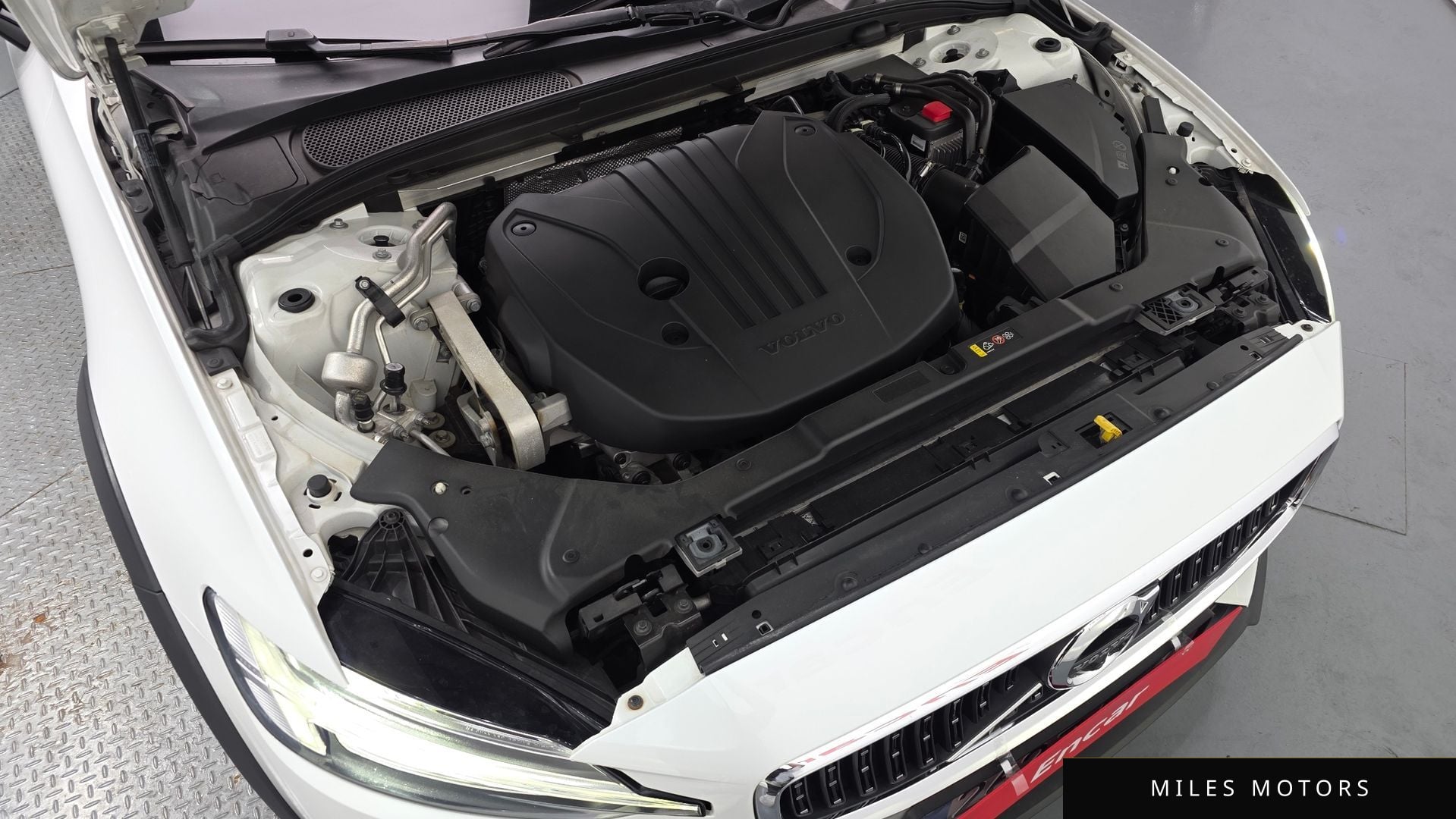 Volvo V60 2021 — миниатюра 6
