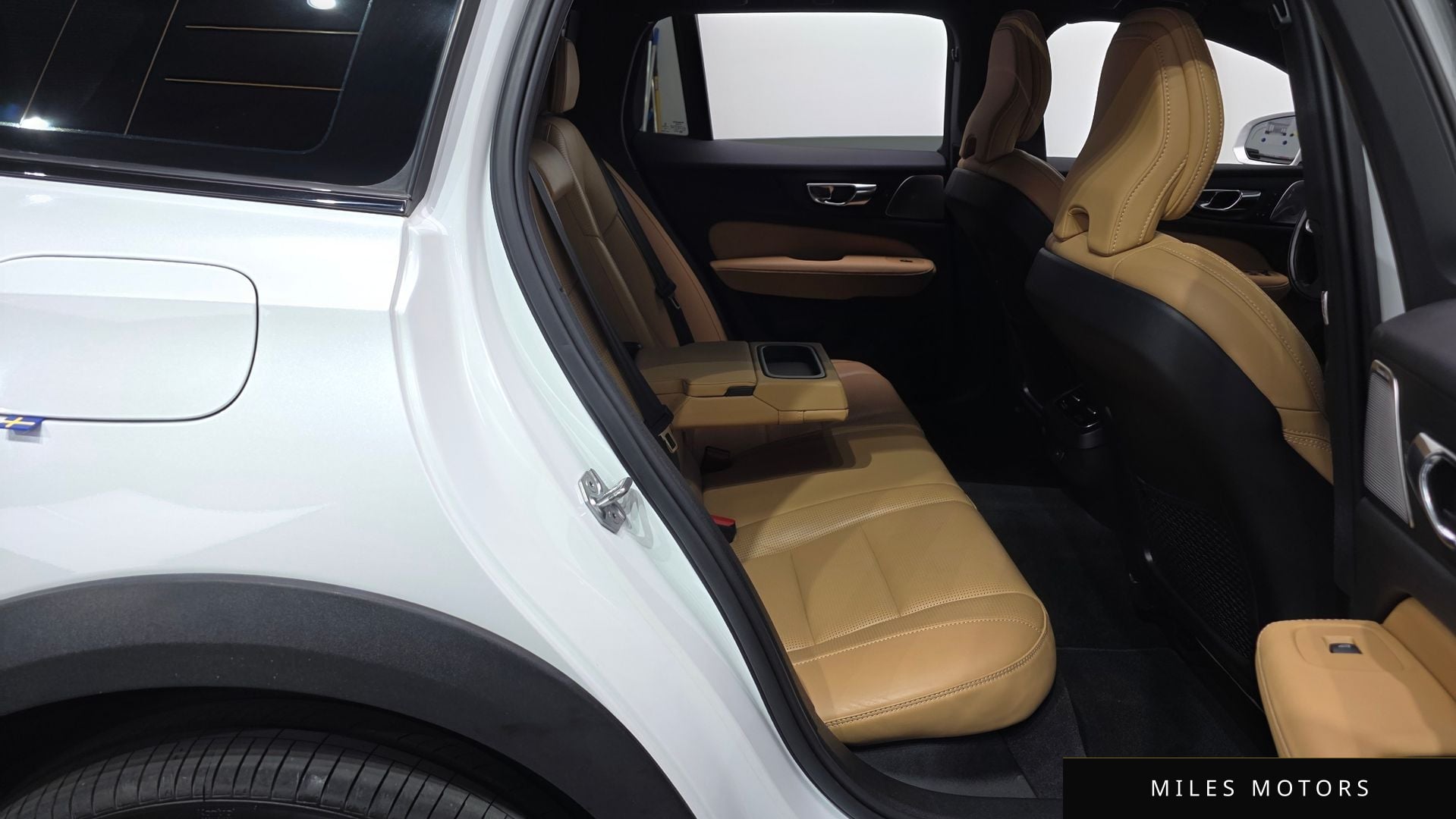 Volvo V60 2021 — миниатюра 12