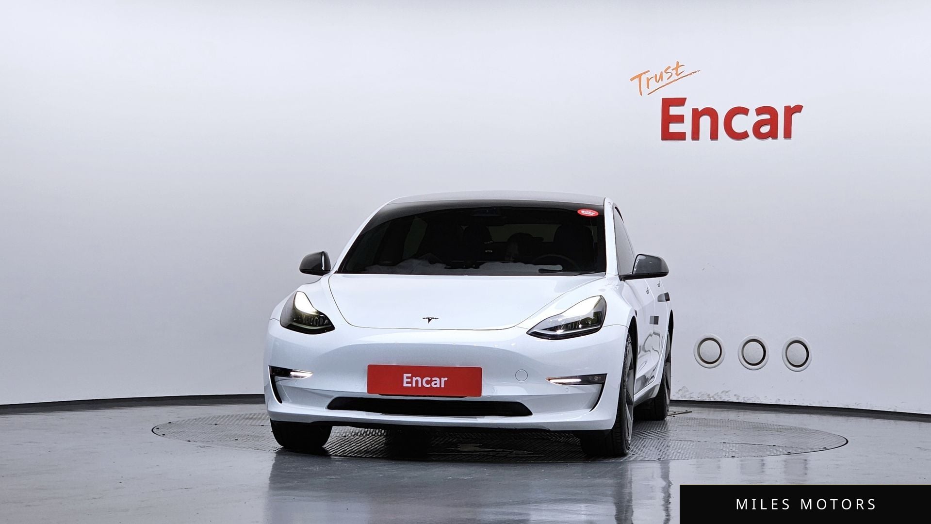 Tesla Model 3 2021 — миниатюра 3