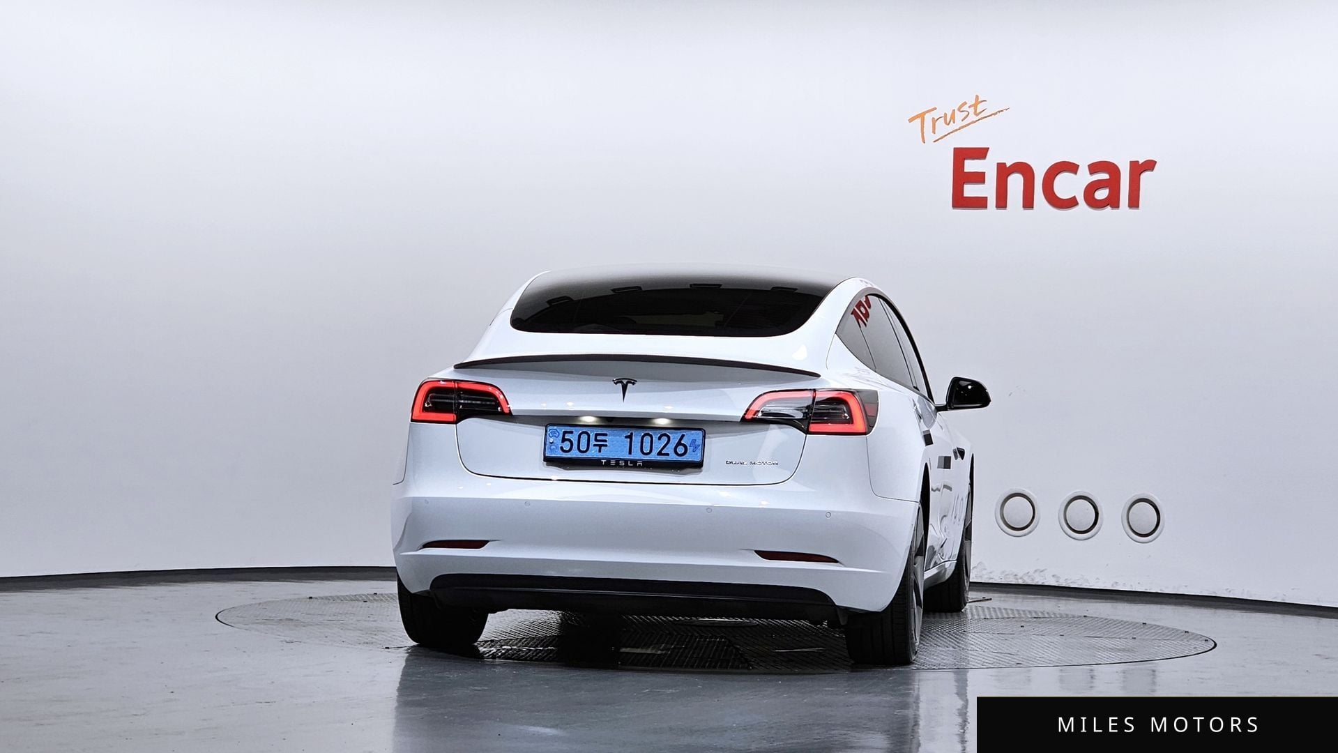 Tesla Model 3 2021 — миниатюра 4