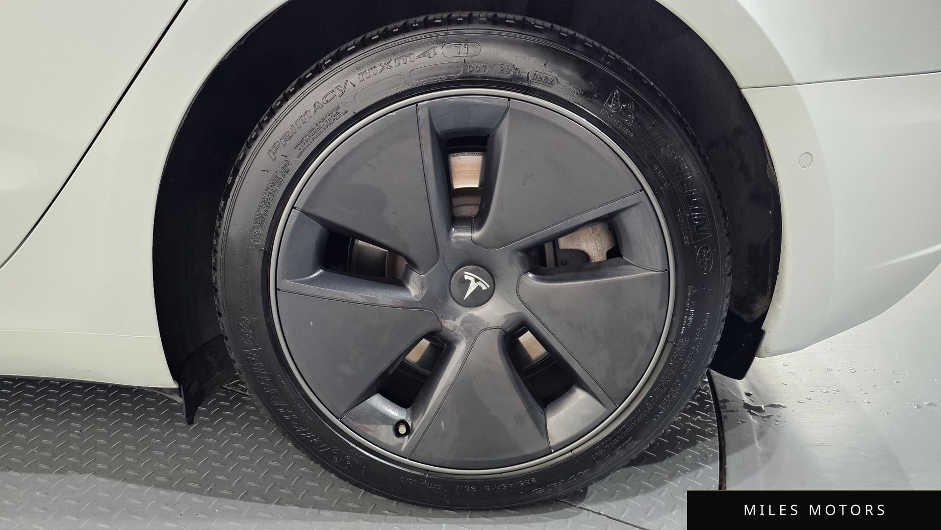 Tesla Model 3 2021 — миниатюра 7