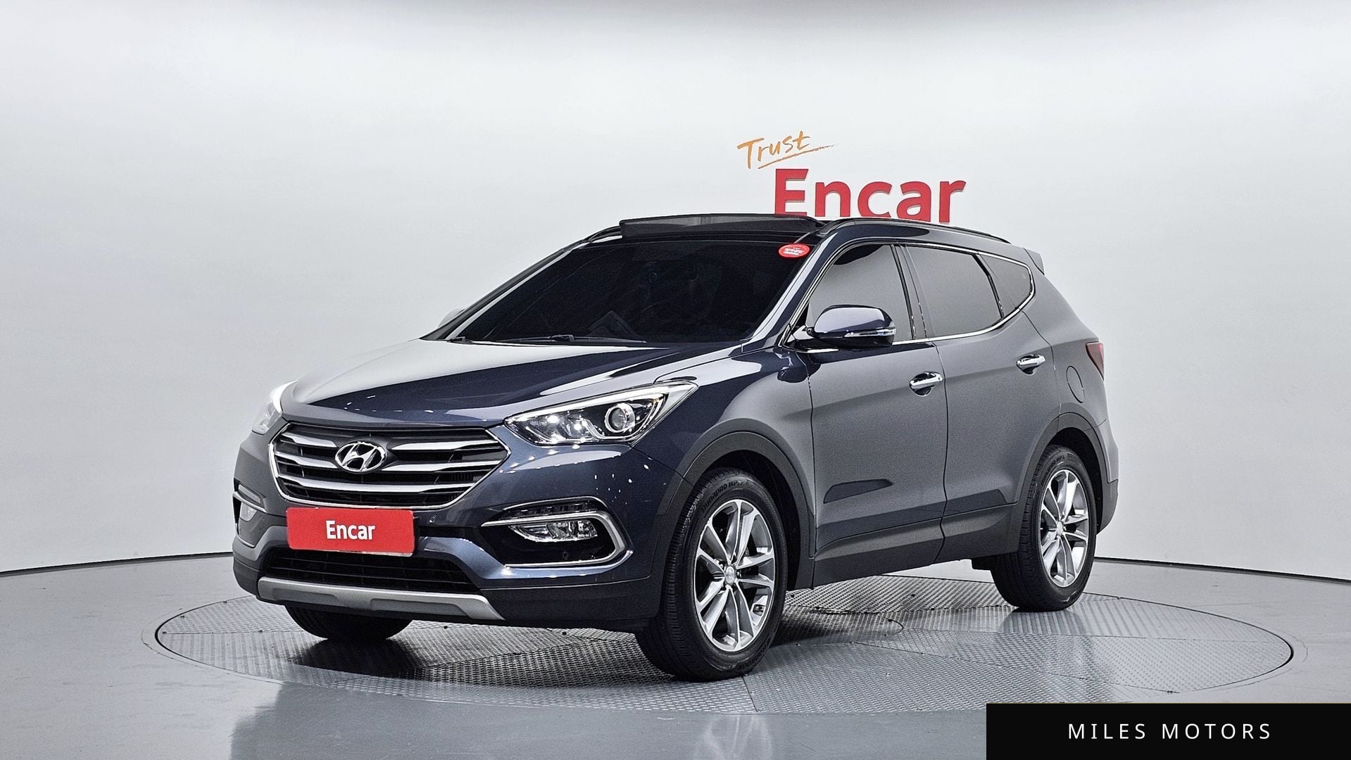 Hyundai Santafe 2017 — фото 1 из 12