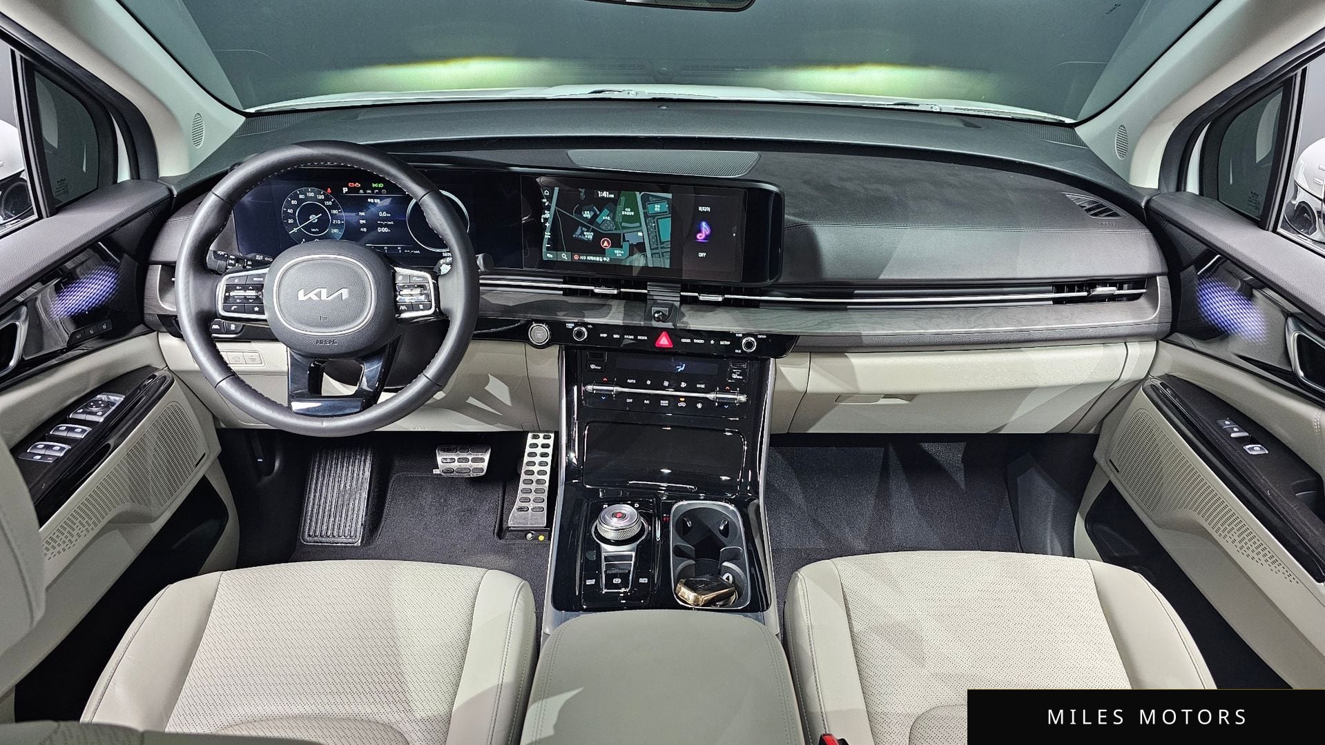 Kia Carnival 2023 — миниатюра 10