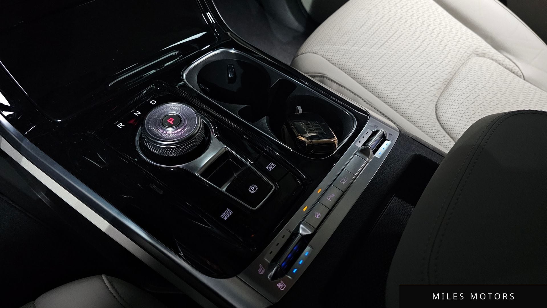 Kia Carnival 2023 — миниатюра 12