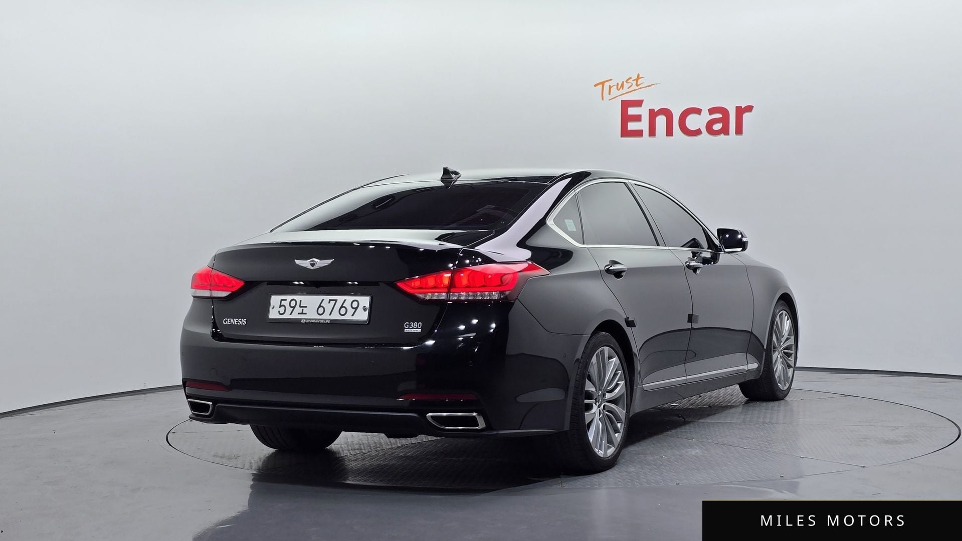 Hyundai Genesis 2015 — миниатюра 2