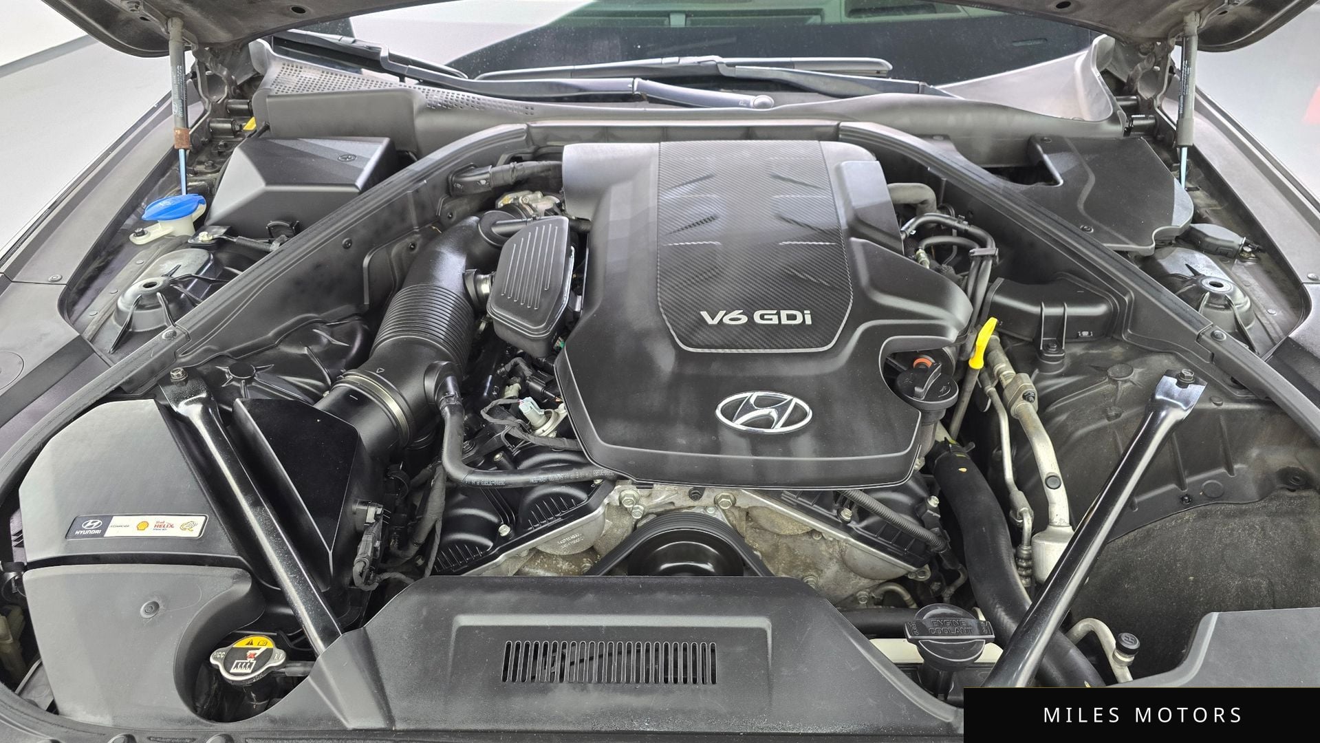 Hyundai Genesis 2015 — миниатюра 6
