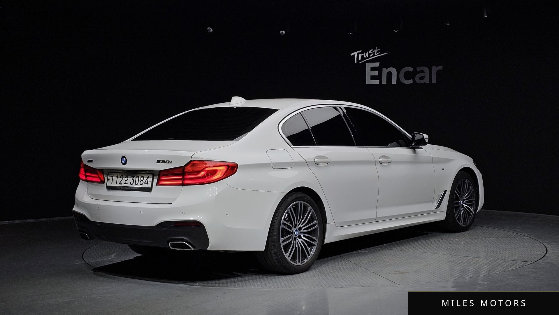 BMW 5 Series (G30) 2020 — миниатюра 2