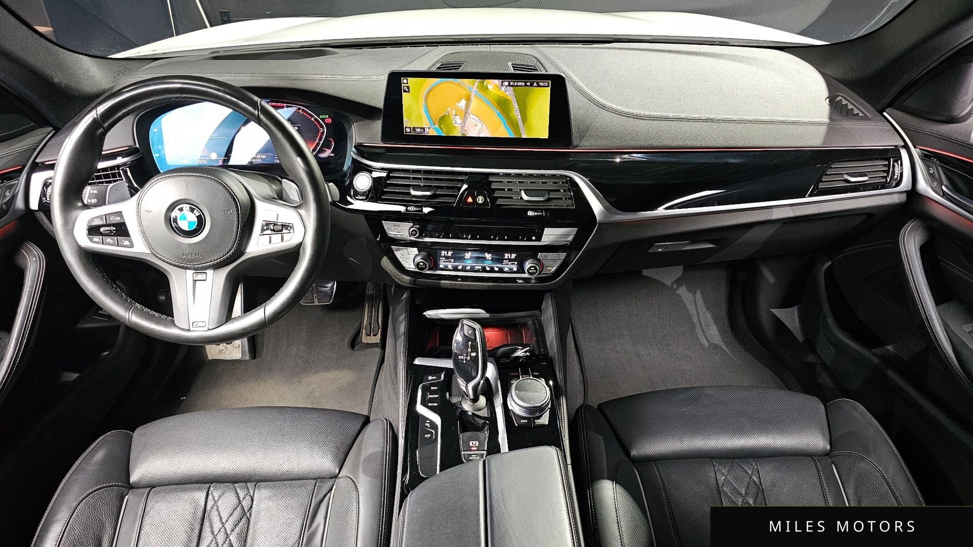 BMW 5 Series (G30) 2020 — миниатюра 7