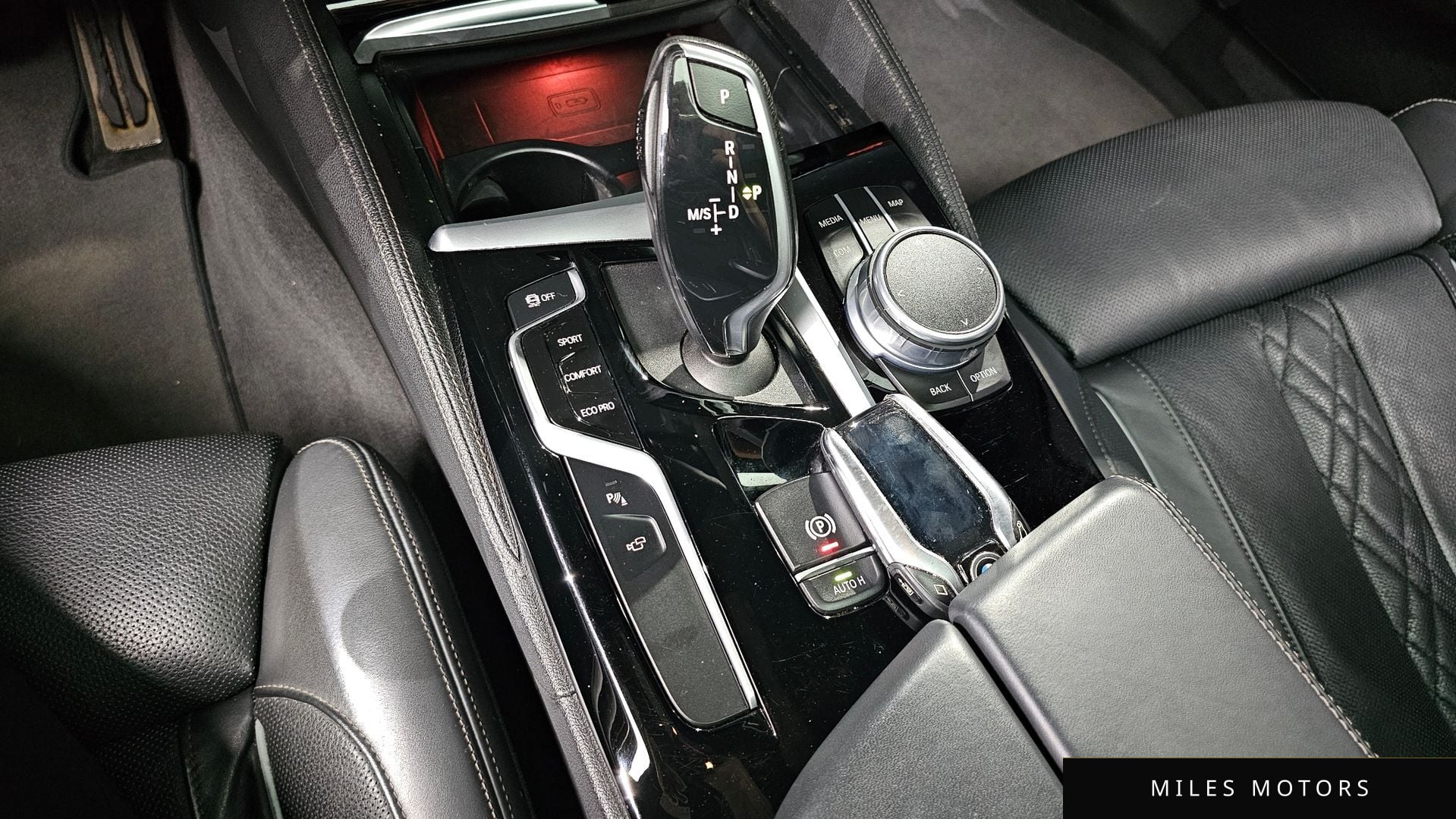 BMW 5 Series (G30) 2020 — миниатюра 9
